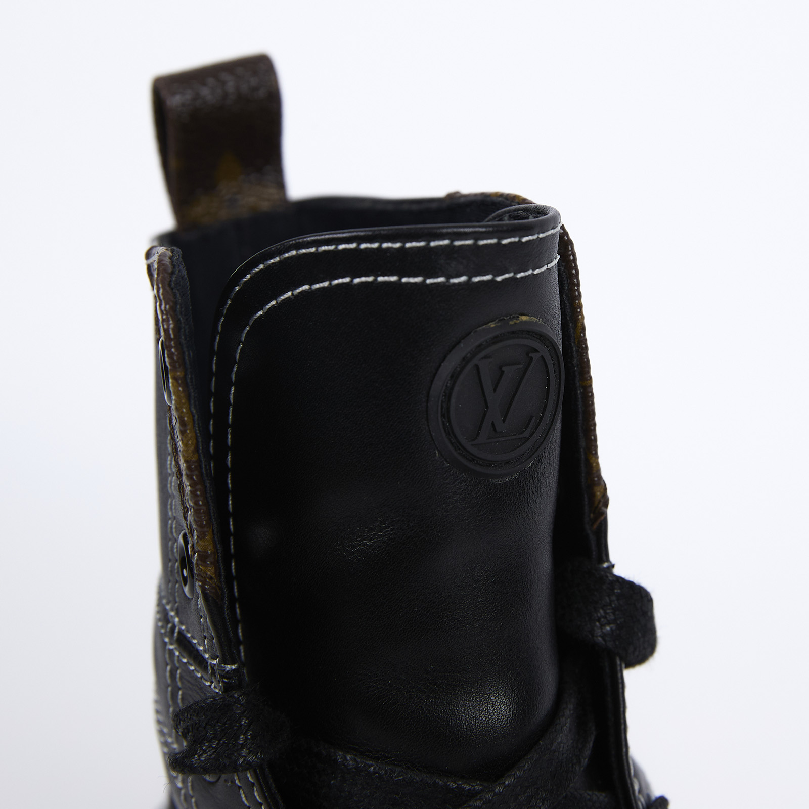 路易威登 LOUIS VUITTON Arclight 高筒球鞋 MA1108 黑皮革高筒帆布#38 原廠盒子/防塵袋2/替換鞋帶