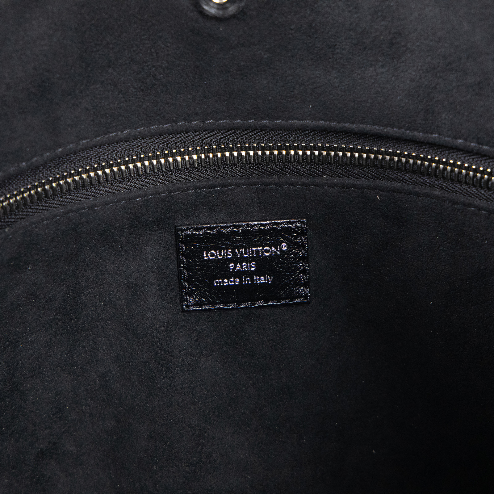 路易威登 LOUIS VUITTON CarryAll Vibe MM 手提 肩背包 黑色 M25143 晶片款  原廠盒子/防塵袋/背帶/內袋/發票/吊牌