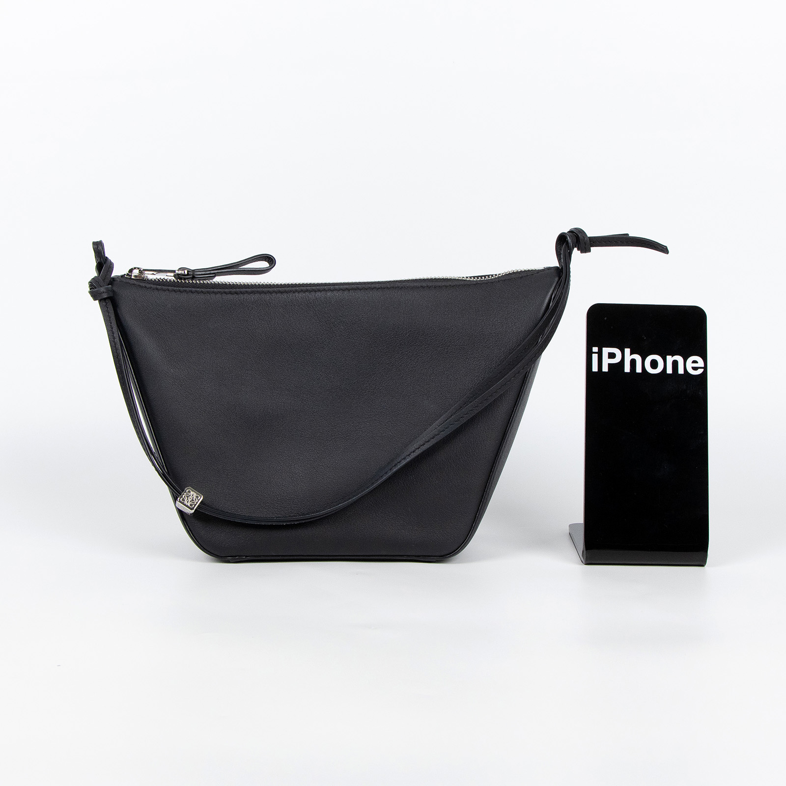 羅意威 LOEWE Mini Hammock Hobo bag 迷你 吊床包 A538G13X01 黑HAMMOCK HOBO MINI 防塵袋/背帶