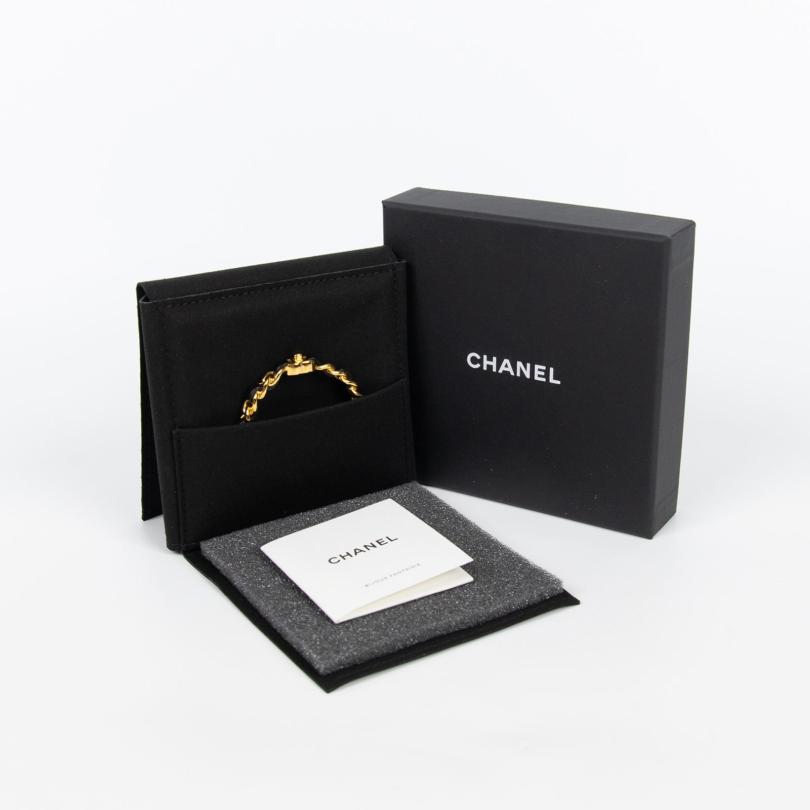 香奈兒 CHANEL 皮穿鍊 硬 手環 黑色 金色 G20A 黑金皮穿鍊硬手環 2 原廠盒子/防塵袋