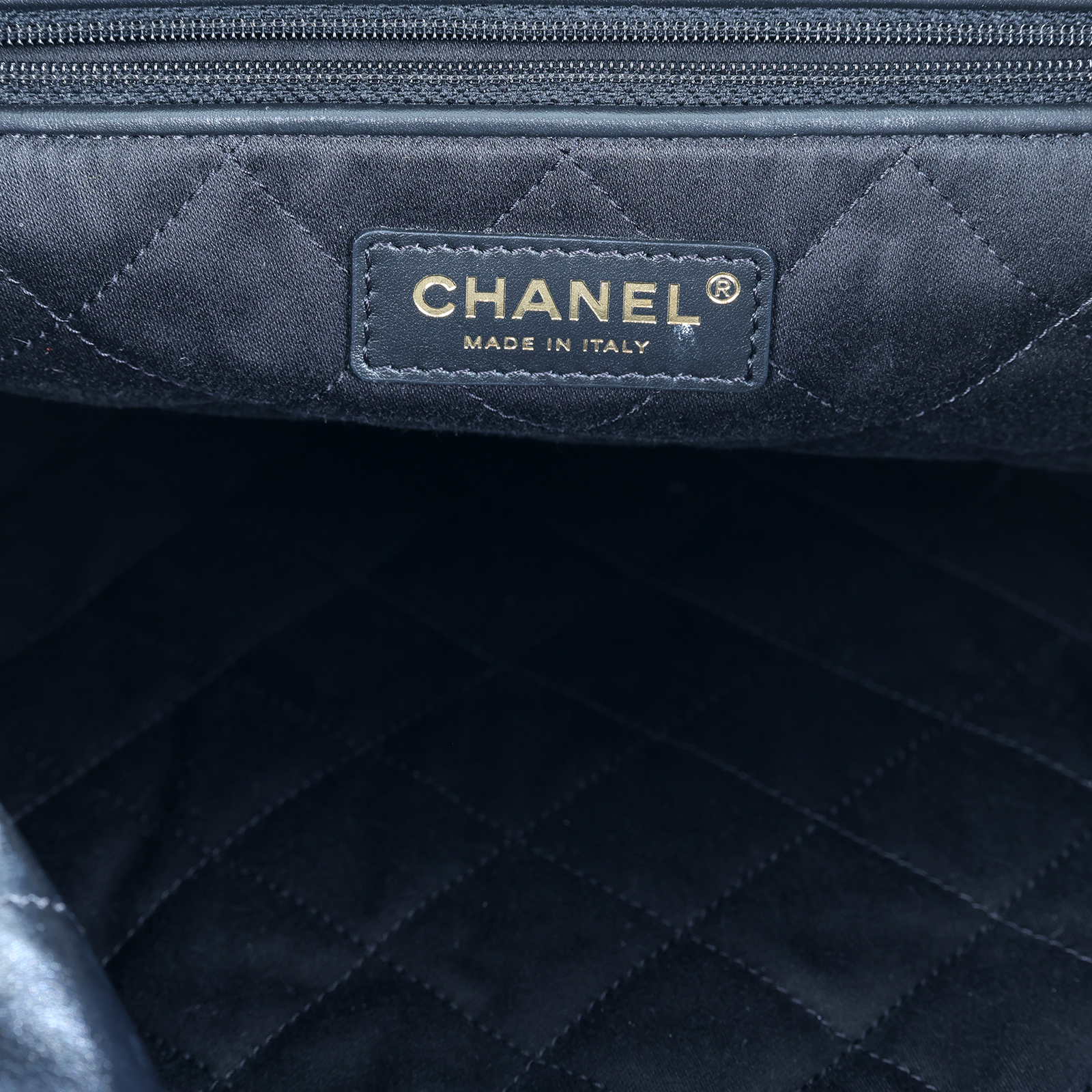 香奈兒 CHANEL 22 中型 束口包 AS3261 B08037 晶片款 黑金22BAG 中號 原廠盒子/防塵袋/購買證明/發票