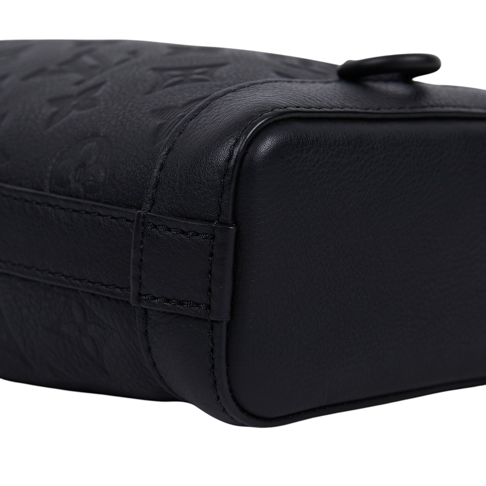 路易威登 LOUIS VUITTON Noe Sling 老花 水桶包 M82248 晶片款 黑牛皮壓紋Noe Sling水桶包 原廠盒子/防塵袋/背帶