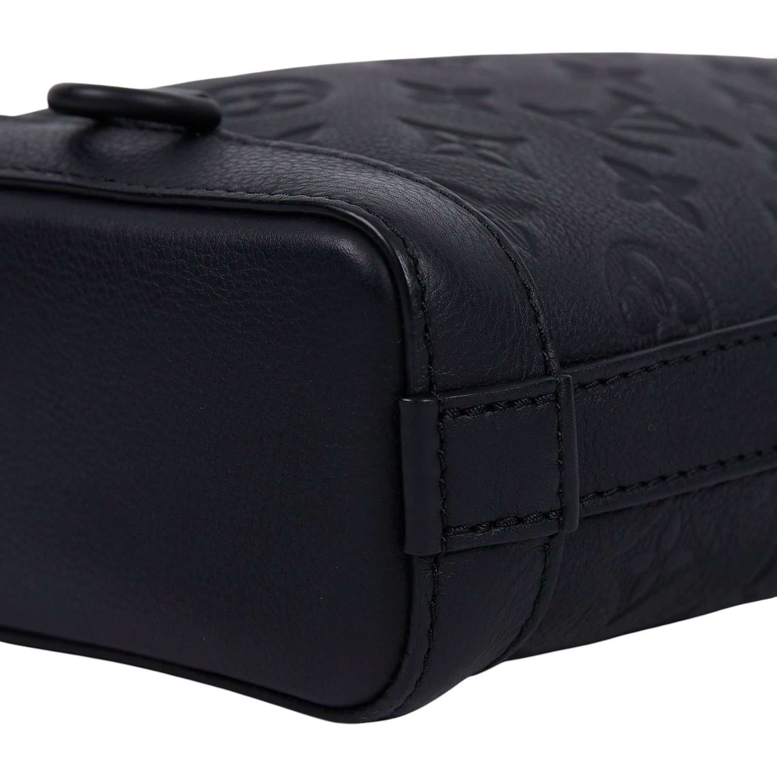 路易威登 LOUIS VUITTON Noe Sling 老花 水桶包 M82248 晶片款 黑牛皮壓紋Noe Sling水桶包 原廠盒子/防塵袋/背帶