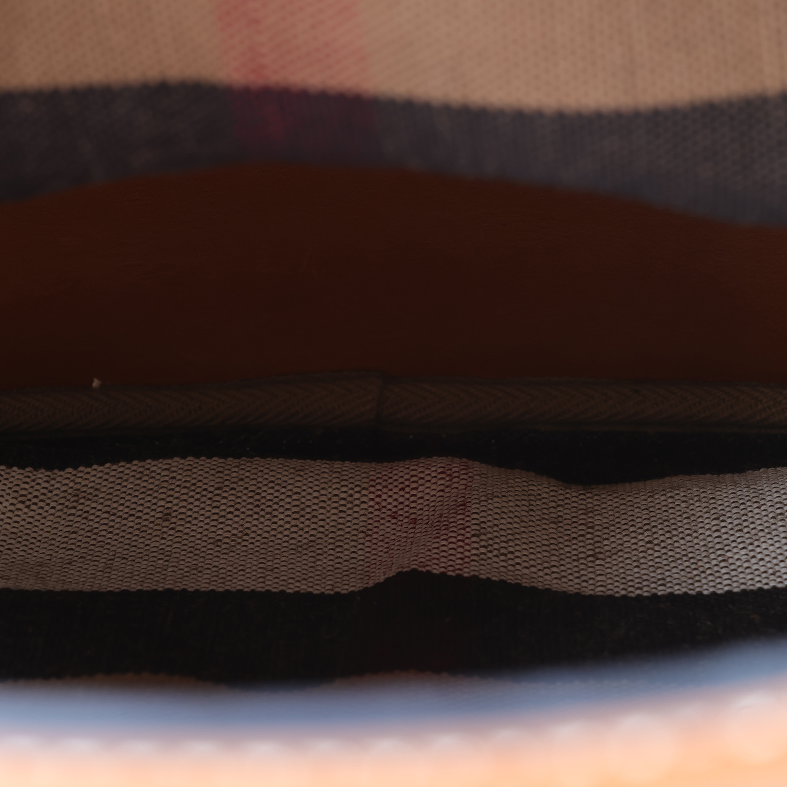 博柏利 BURBERRY The Ashby 格紋 水桶包 39457421 棕格紋帆布水桶包 內袋