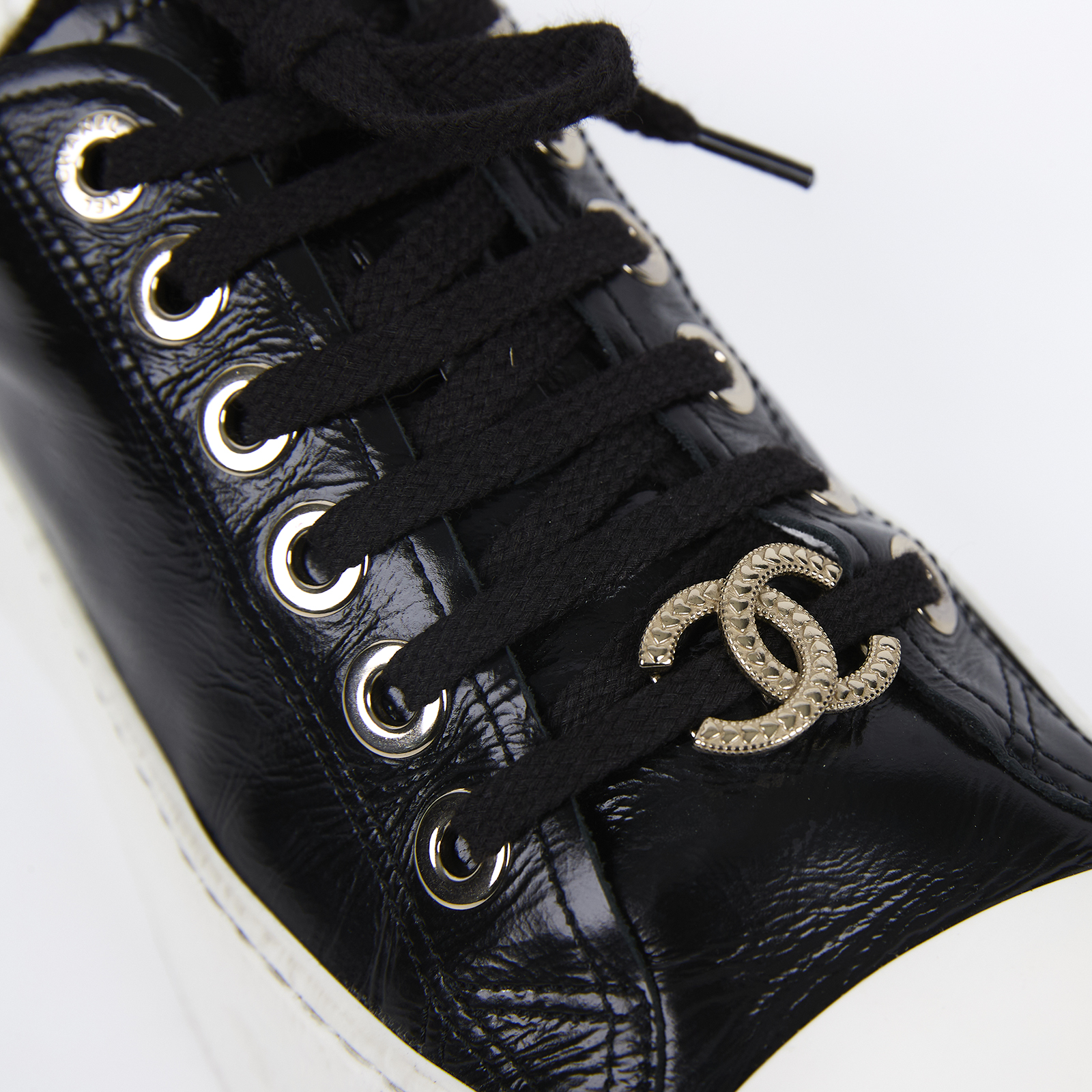 香奈兒 CHANEL CC 平底鞋 G45560_37 黑皮革拚白厚底鞋#37 原廠盒子/防塵袋2/購買證明