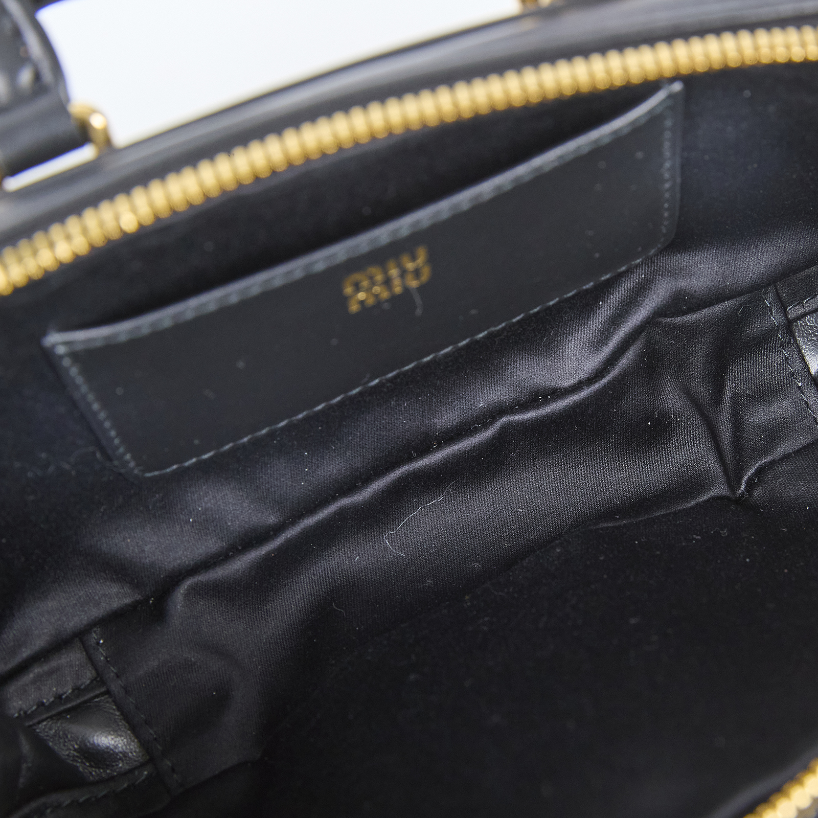 繆繆 MIU MIU Arcadie 皮革 手袋 迷你 5BP088_ACR3 黑金Arcadie手提肩背包MINI 防塵袋/背帶