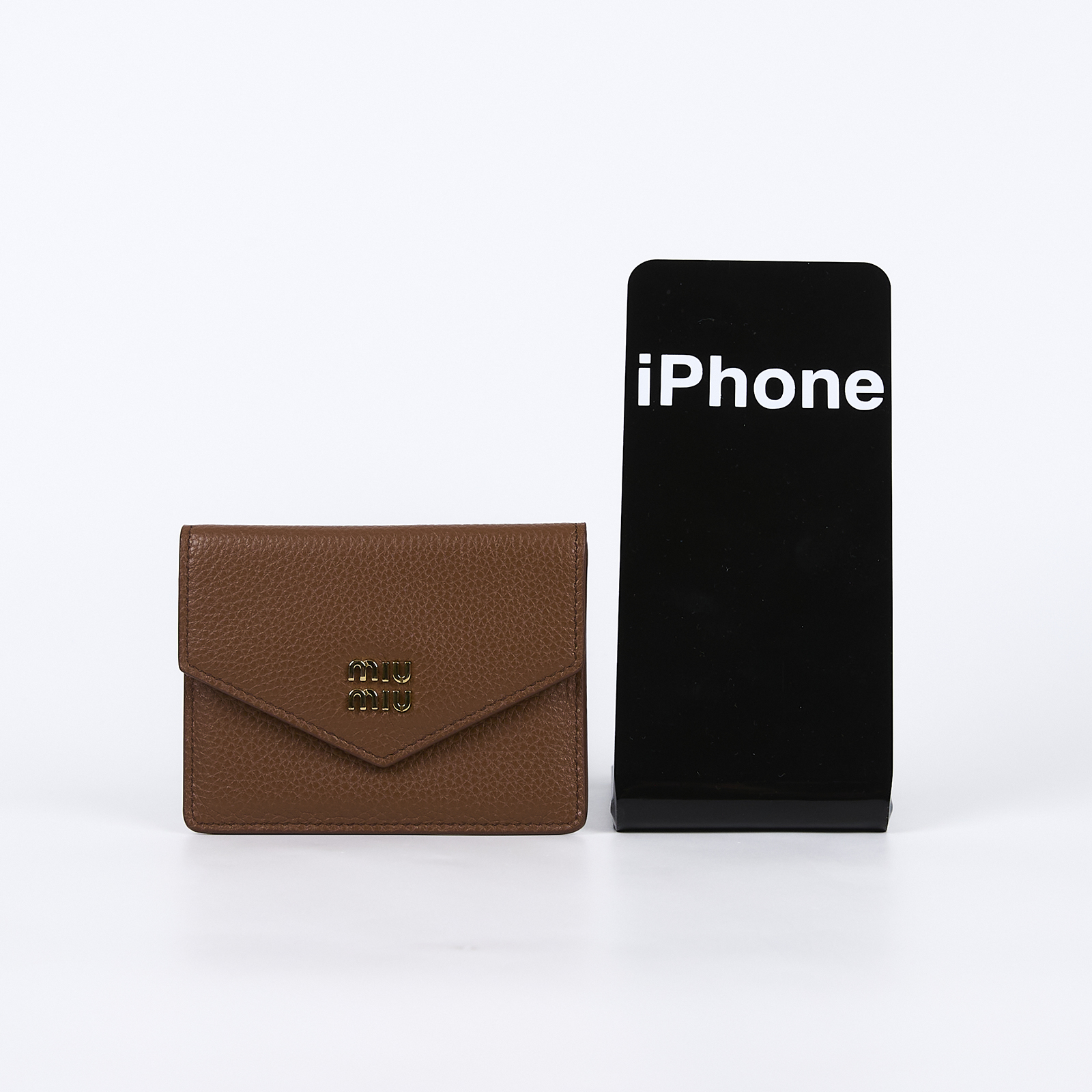 繆繆 MIU MIU 金屬標誌 卡片夾 5MF031_ADT7 咖啡色卡夾 原廠盒子