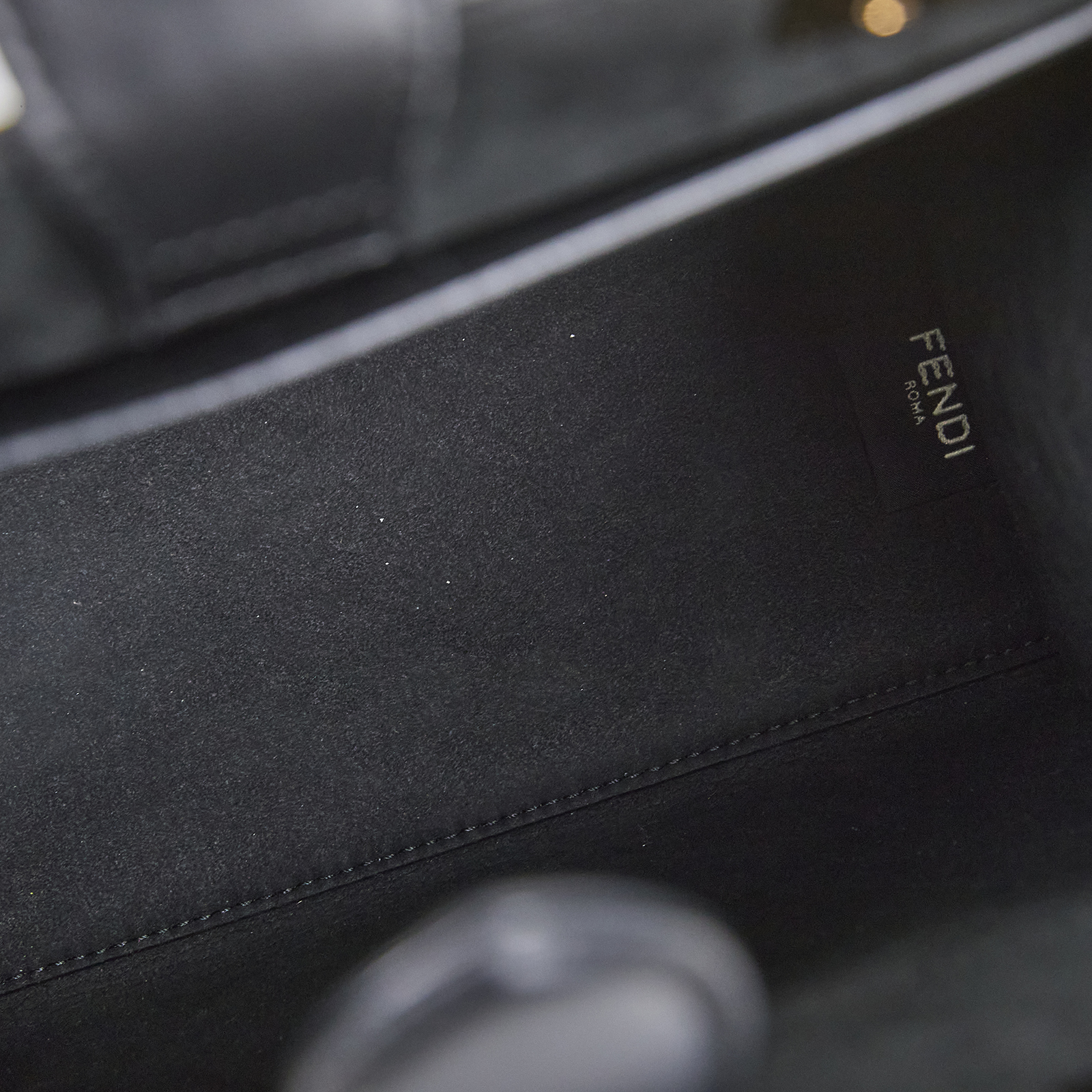芬迪 FENDI Sunshine 小型 皮革 手提袋 8BH394AMCY 黑皮革壓紋SUNSHINE托特包 SMALL 防塵袋/背帶