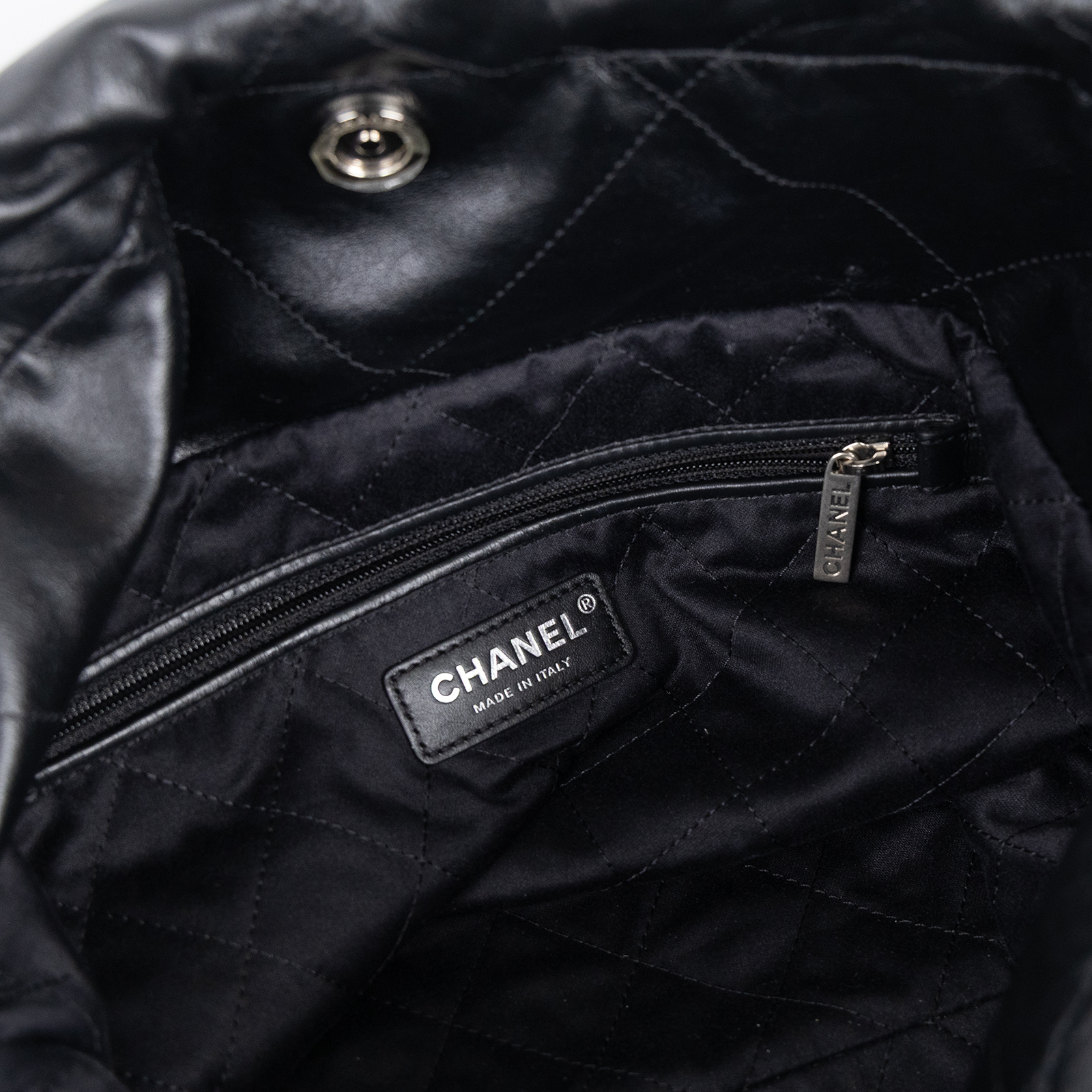 香奈兒 CHANEL 22 中型 束口包 AS3261 B08872 晶片款 黑銀22BAG 中號 防塵袋/內袋/購買證明