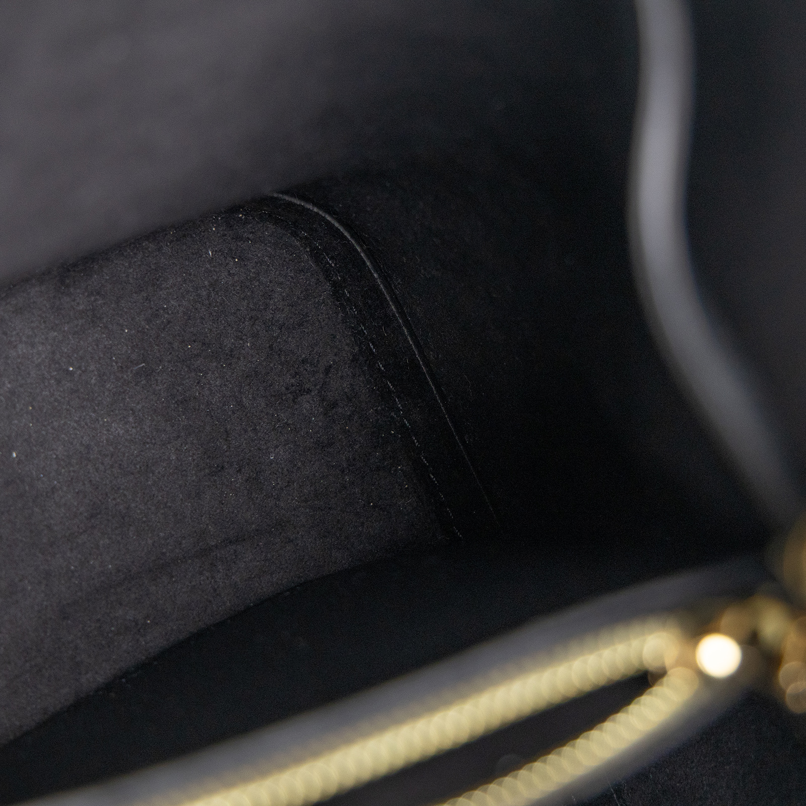 路易威登 LOUIS VUITTON NéoNoé MM 黑色 粒面壓花牛皮 束口水桶包 M45256 晶片款  原廠盒子/防塵袋/背帶2/購買證明