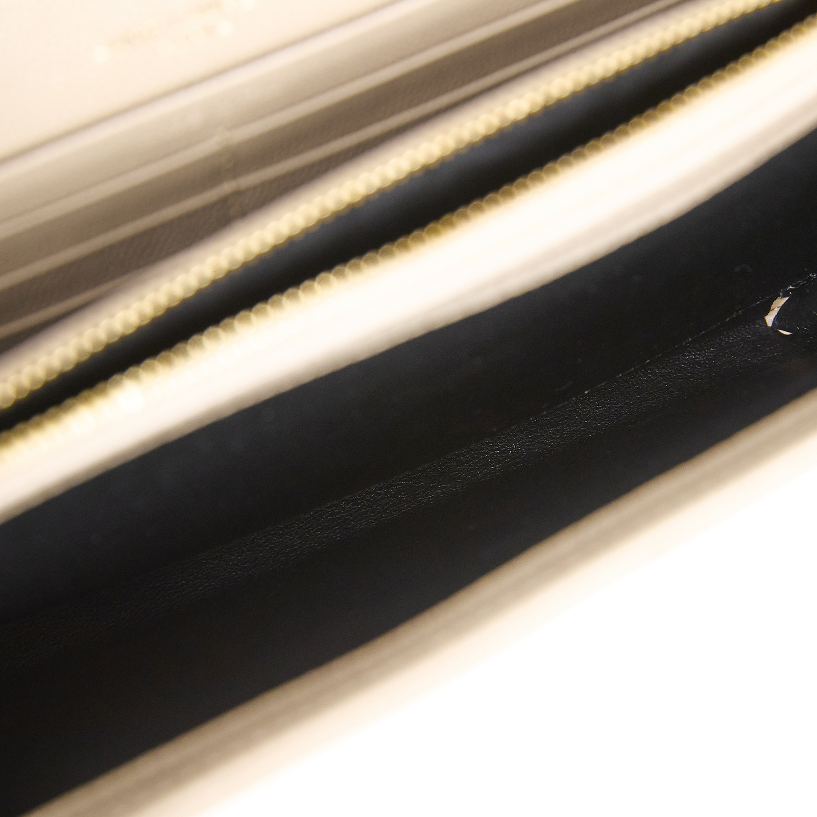 聖羅蘭 YSL SAINT LAURENT Cassandre 經典粒面皮革 鏈條 錢包 金色五金 377828BOW01  原廠盒子/防塵袋