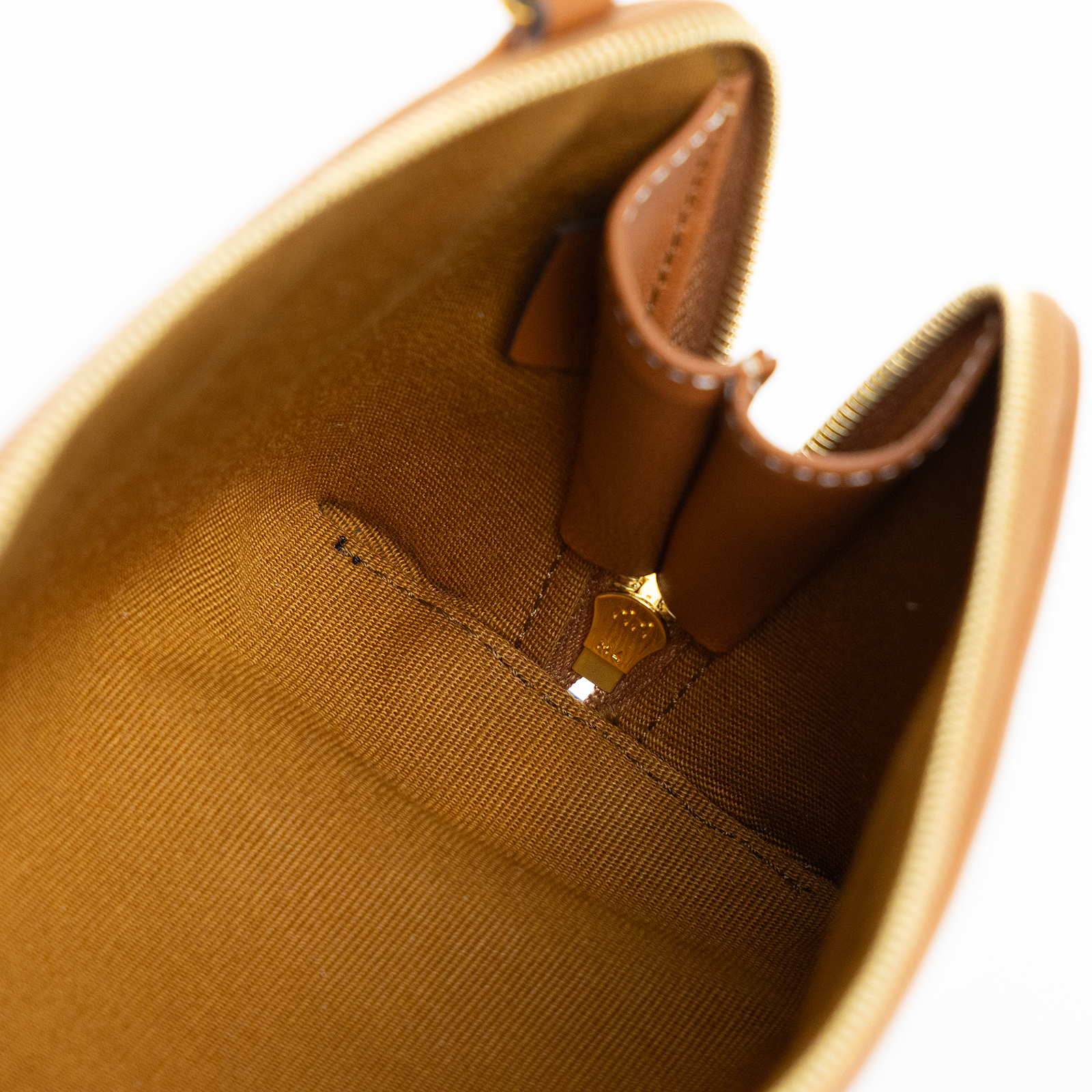 思琳 CELINE 標誌印花飾鍊 手提包 10E382CBX 原花TRIOMPHE黃褐色貝殼包 原廠盒子/防塵袋