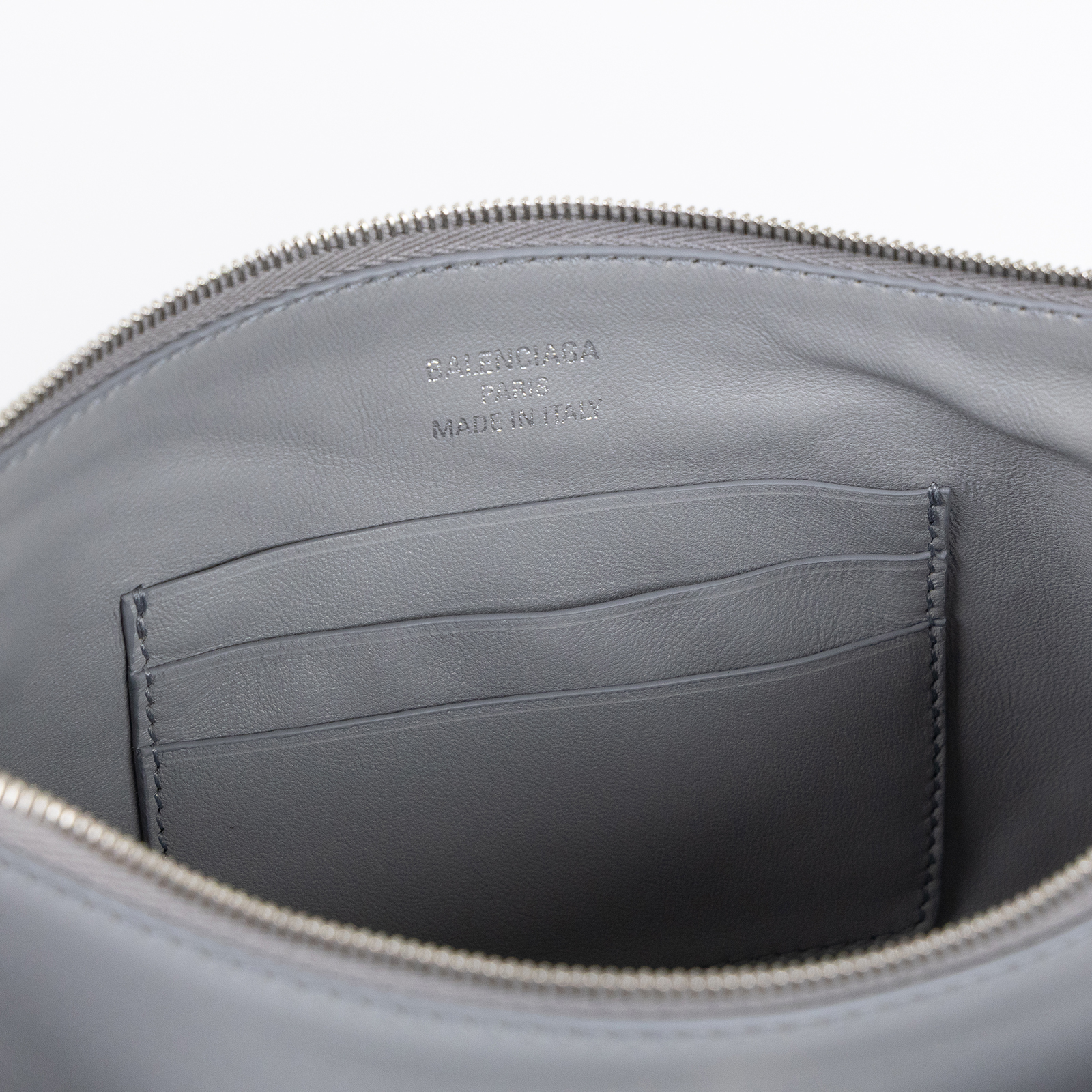 巴黎世家 BALENCIAGA Rodeo Sling Pochette 隨身手提包 8141112ABLV 灰色素面Rodeo Sling 防塵袋