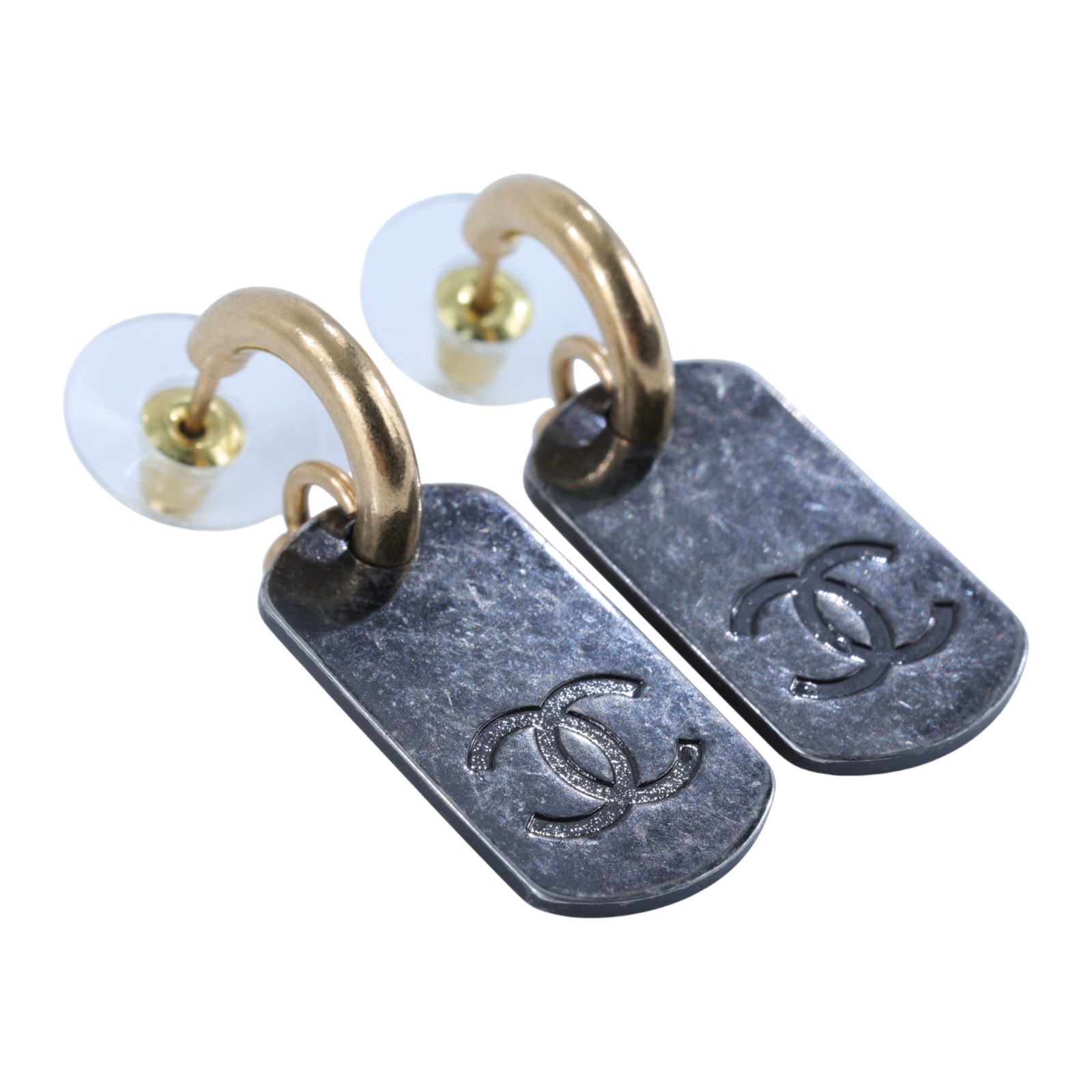 香奈兒 CHANEL CC LOGO 耳環 耳釘 B21P 鐵牌耳環 原廠盒子/防塵袋