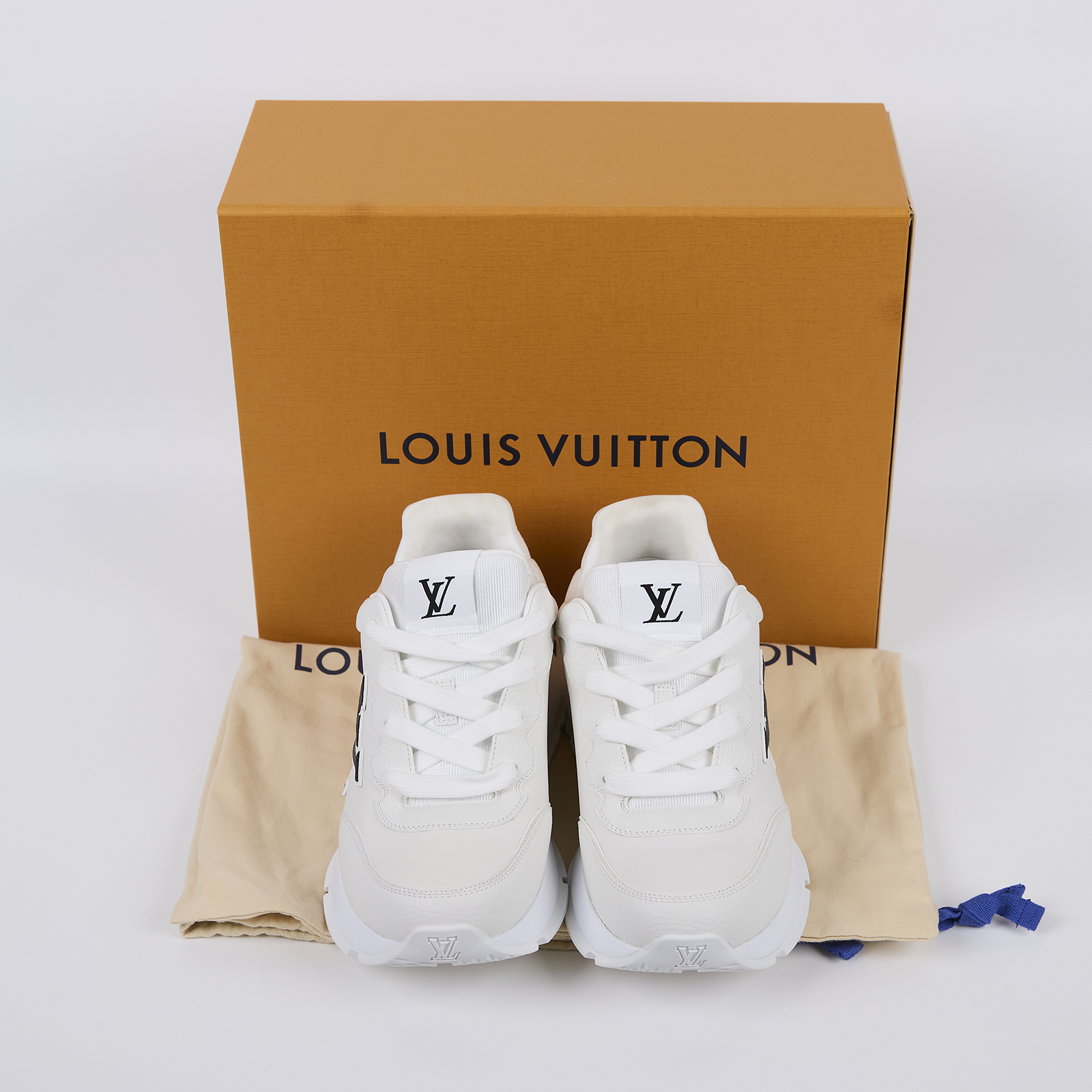 路易威登 LOUIS VUITTON LV Classic 運動鞋 球鞋 平底鞋 1AHSTC 白Classic 運動鞋 原廠盒子/防塵袋