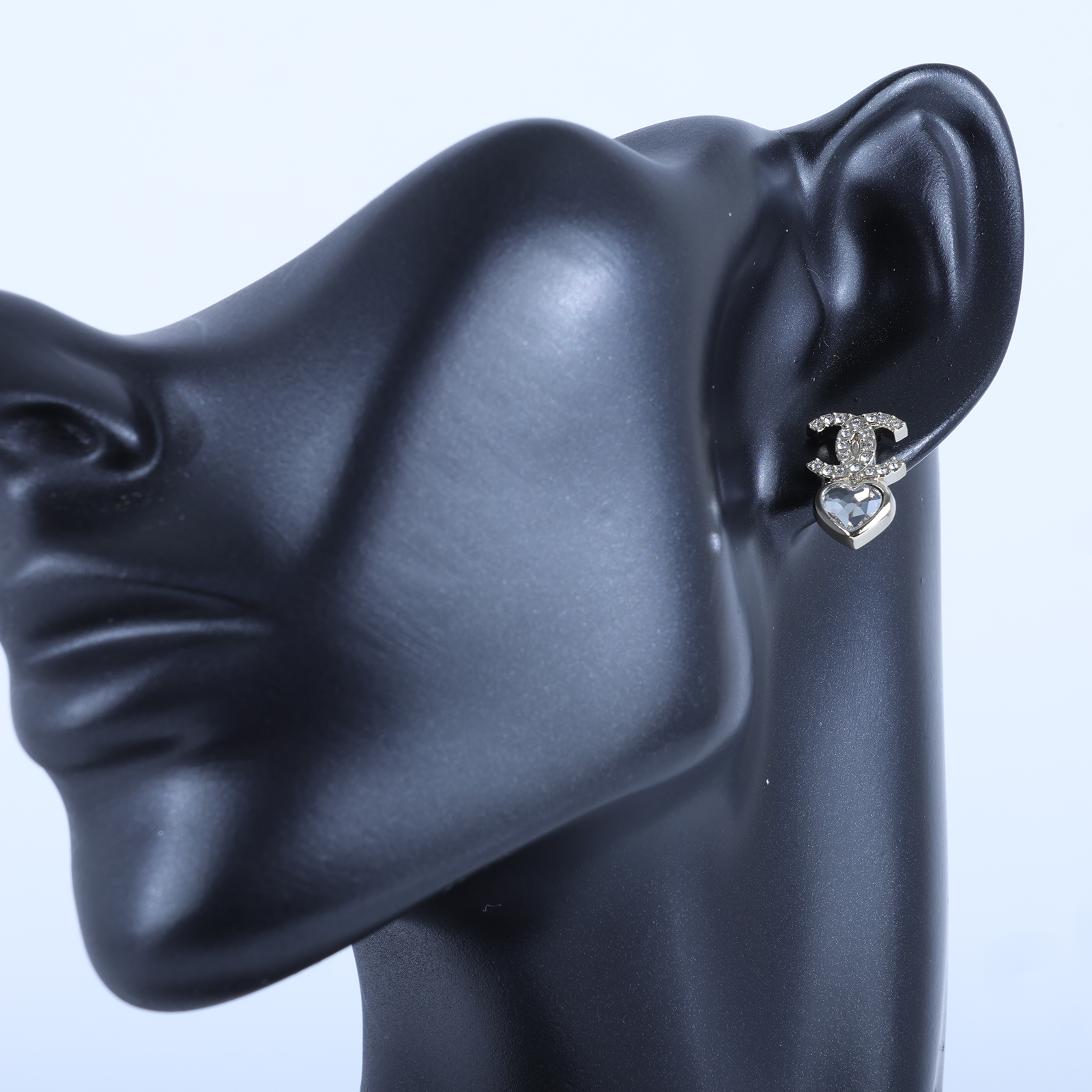 香奈兒 CHANEL CC LOGO 耳環 耳釘 B25/B 淡金水鑽愛心雙C耳環 原廠盒子/內襯