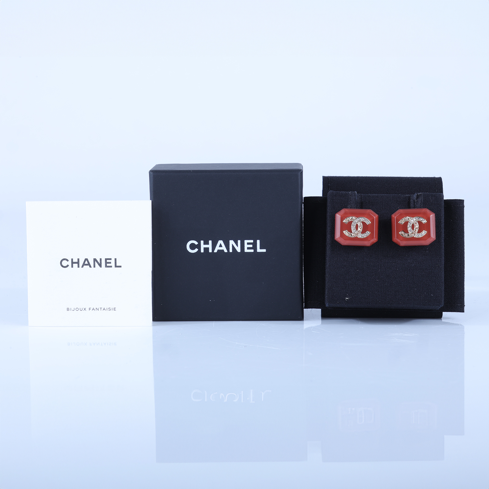 香奈兒 CHANEL CC LOGO 耳環 耳釘 B23/A 橘紅方塊雙C耳環 原廠盒子/內襯