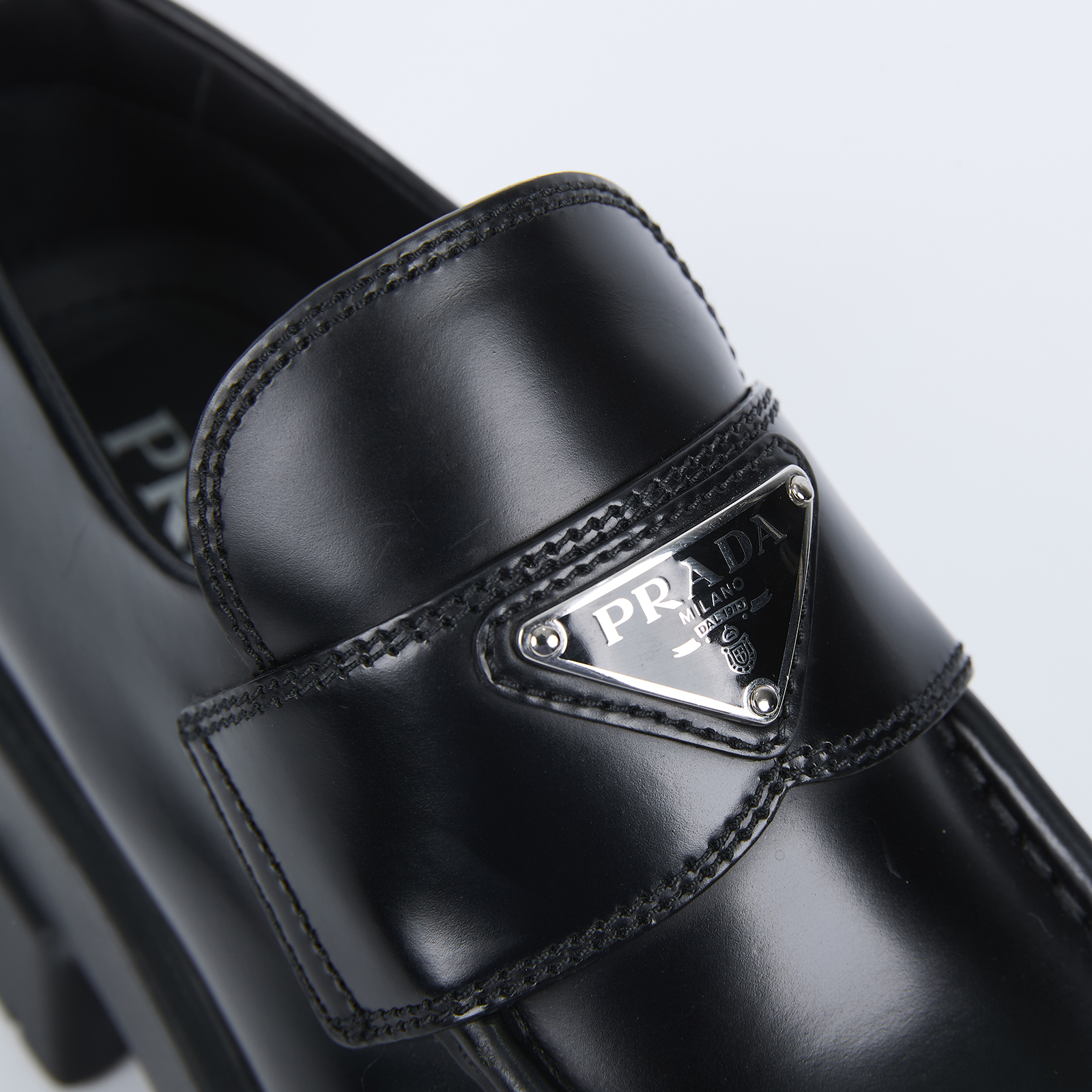 普拉達 PRADA Monolith 亮面 牛津鞋 1D663M_055_38 黑皮鞋 無附屬品