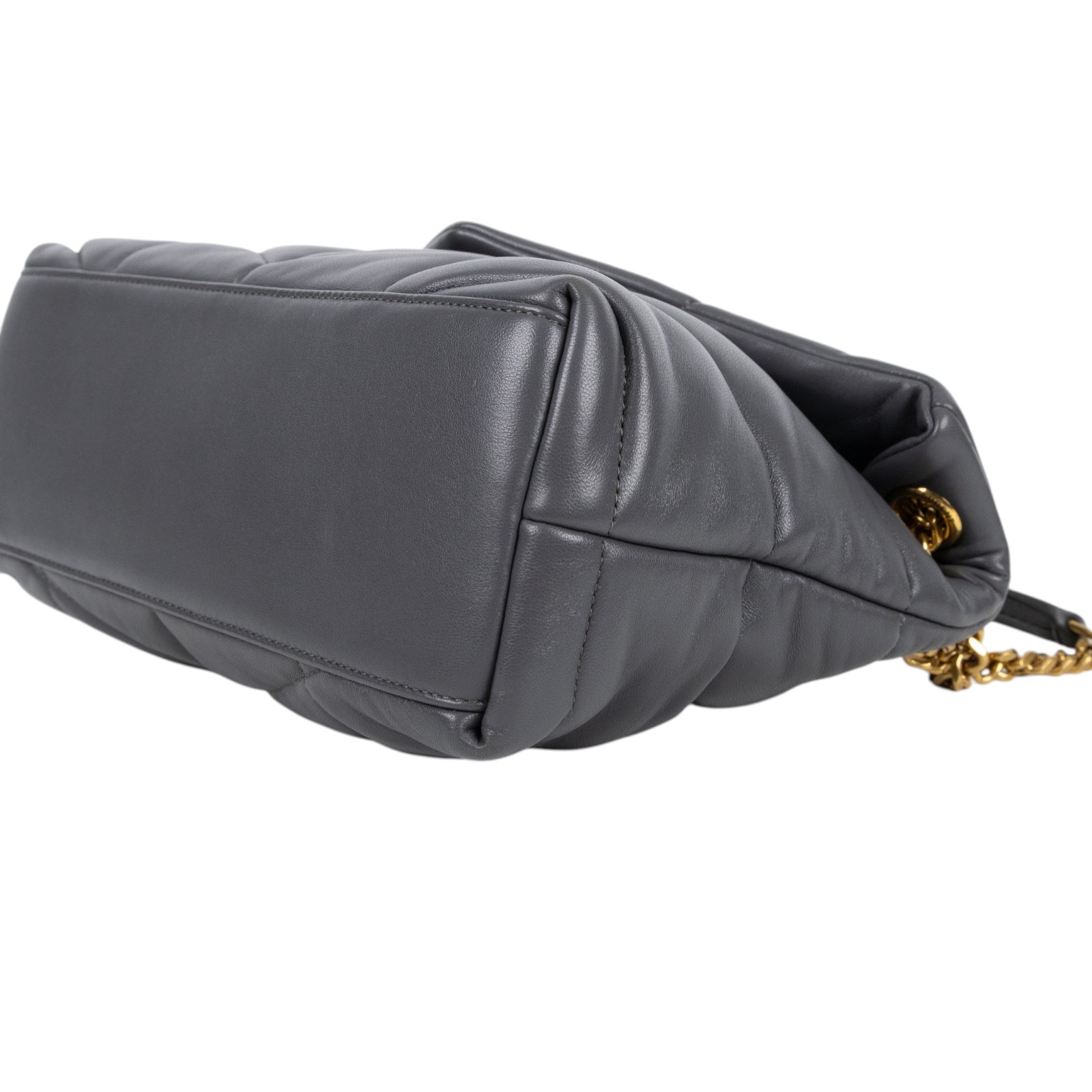 聖羅蘭 YSL SAINT LAURENT Puffer 絎縫納帕皮包 小型 5774761EL07 灰LOULOU PUFFER 無附屬品