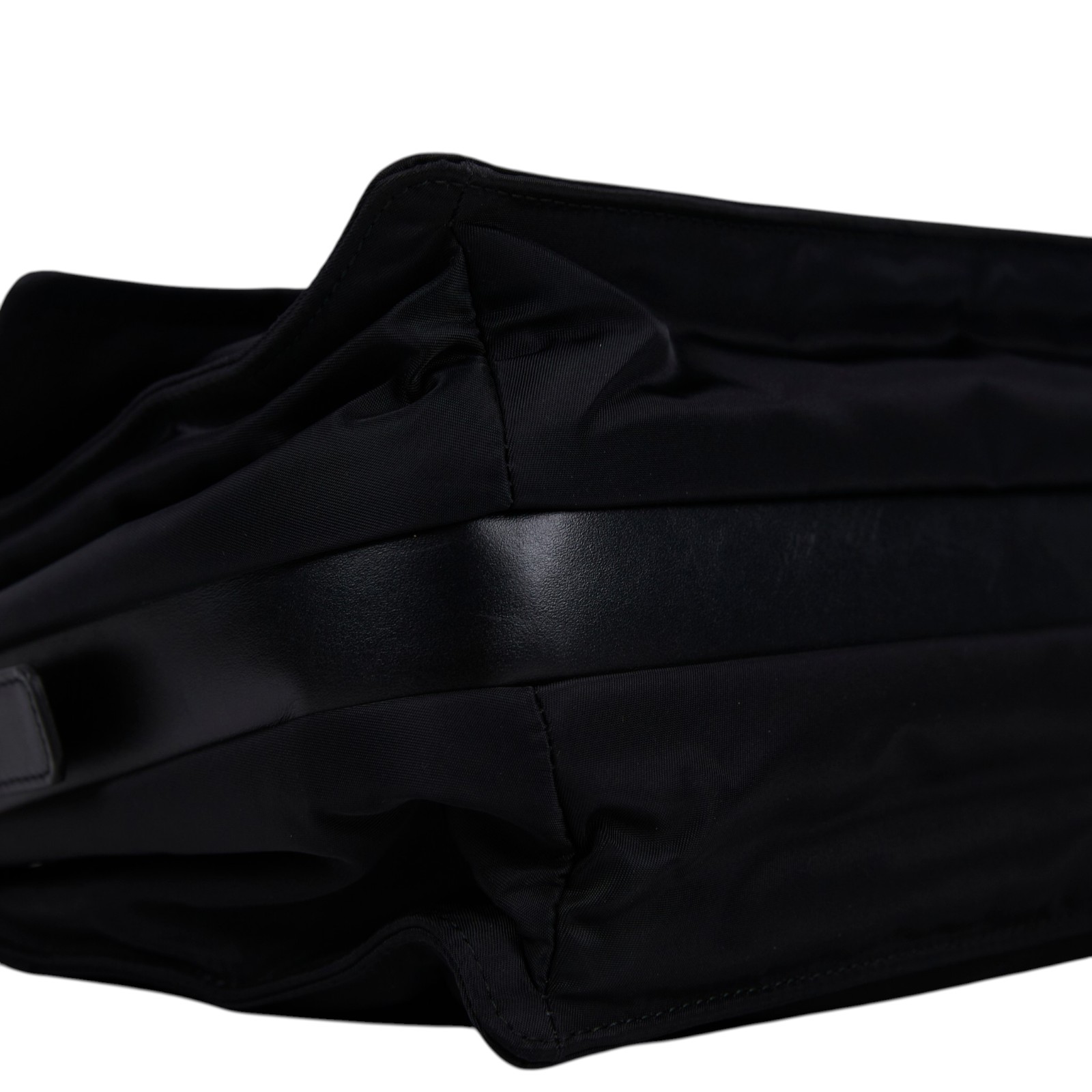 普拉達 PRADA Re-Nylon 夾棉 肩背袋 中型  1BD255_RDLN 黑尼龍Traveller郵差包 無附屬品