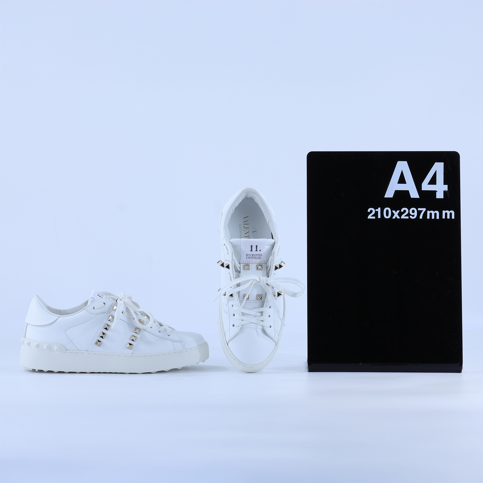 范倫鐵諾 VALENTINO Garavani Studs 低筒運動鞋 TZA01W2_365 白鉚釘運動鞋#36.5 原廠盒子/防塵袋