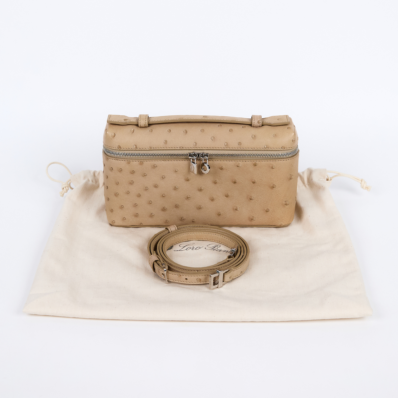 諾悠翩雅 LORO PIANA Extra Pouch L19 手拿包  奶茶鴕鳥皮EXTRA POCKET L19 防塵袋/背帶