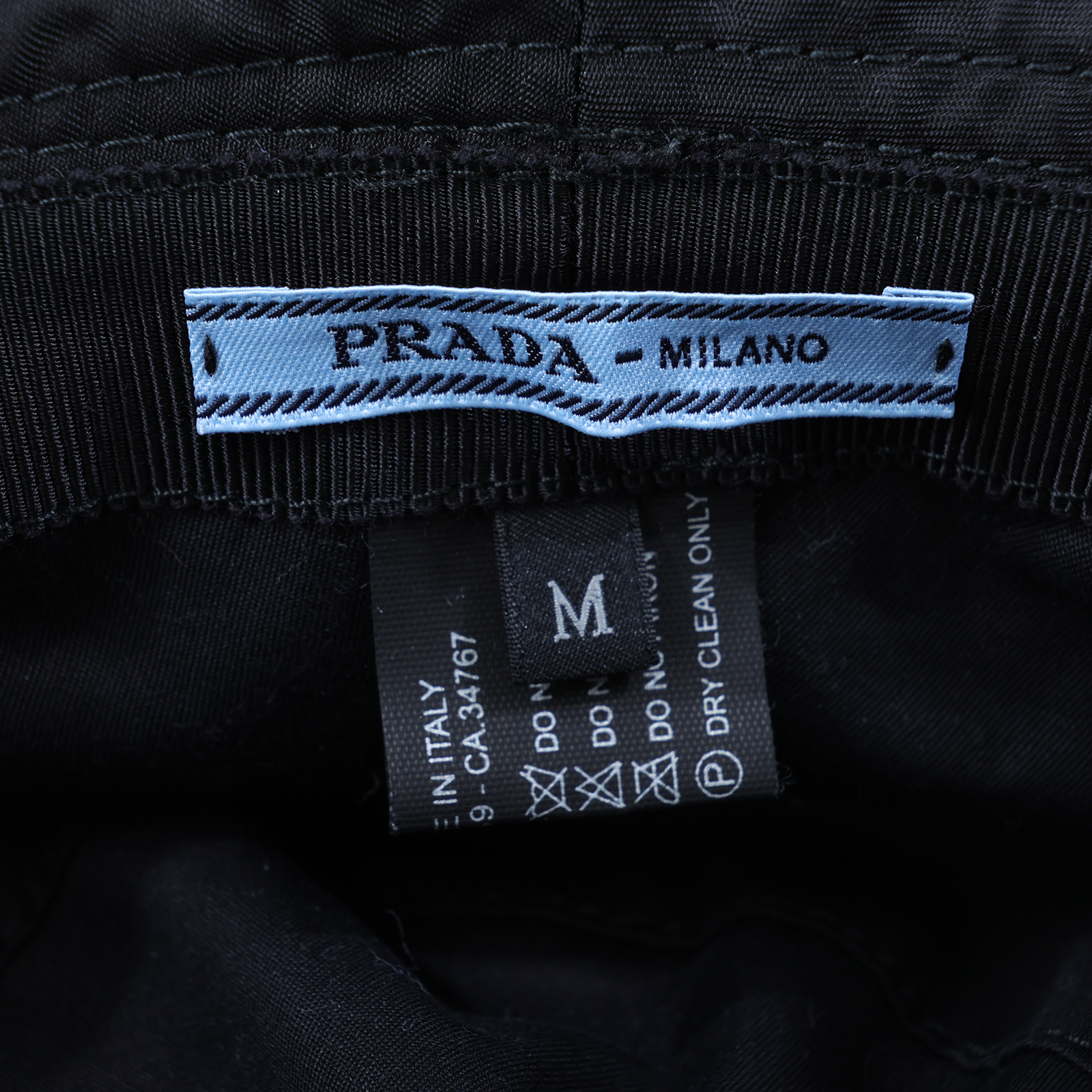 普拉達 PRADA Re-Nylon 漁夫帽 1HC137_2DMI_M 黑鐵牌漁夫帽#M 防塵袋