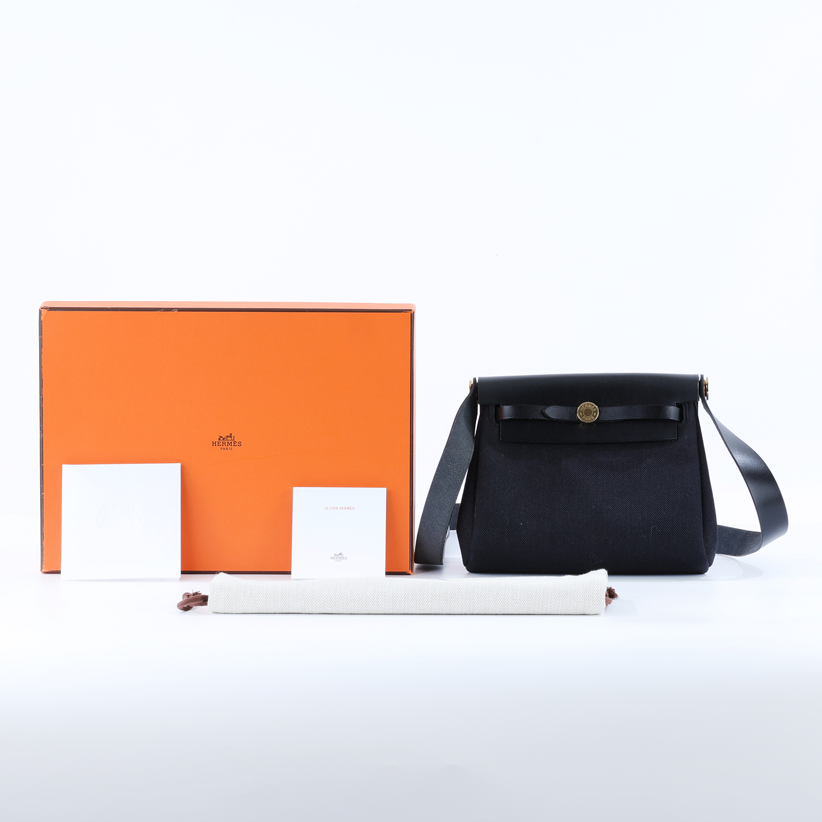 愛馬仕 Hermes Herbag Zip 20 金色五金 黑色 H086430CCAA /W TS 012 AU W刻 黑金HERBAG20 原廠盒子/防塵袋
