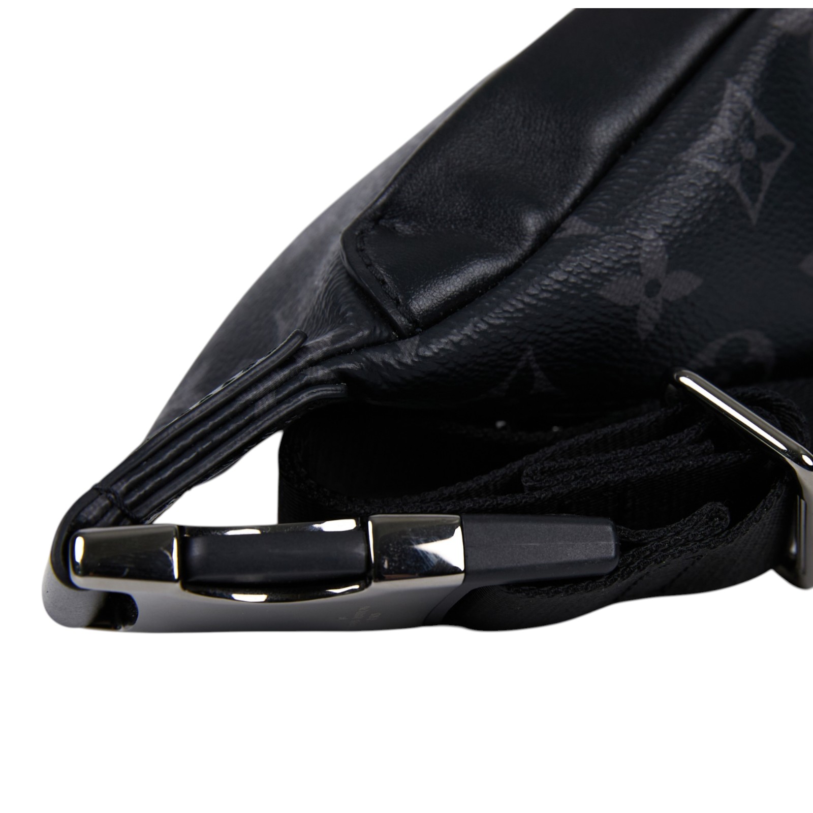 路易威登 LOUIS VUITTON Discovery PM 腰包 Eclipse 黑色 M46035 晶片款  原廠盒子/防塵袋/日本購買證明