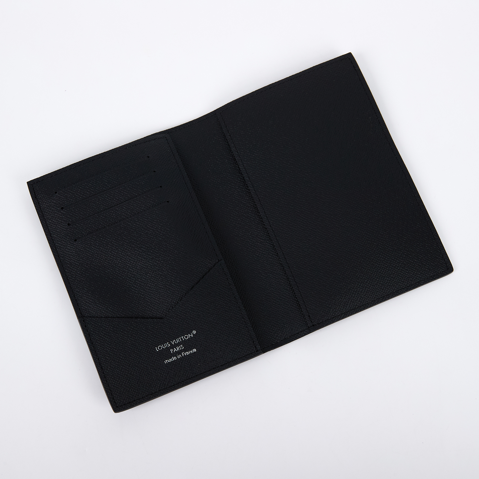 路易威登 LOUIS VUITTON 護照封套 帆布 黑色 M64501 晶片款 黑原花護照夾 原廠盒子/防塵袋