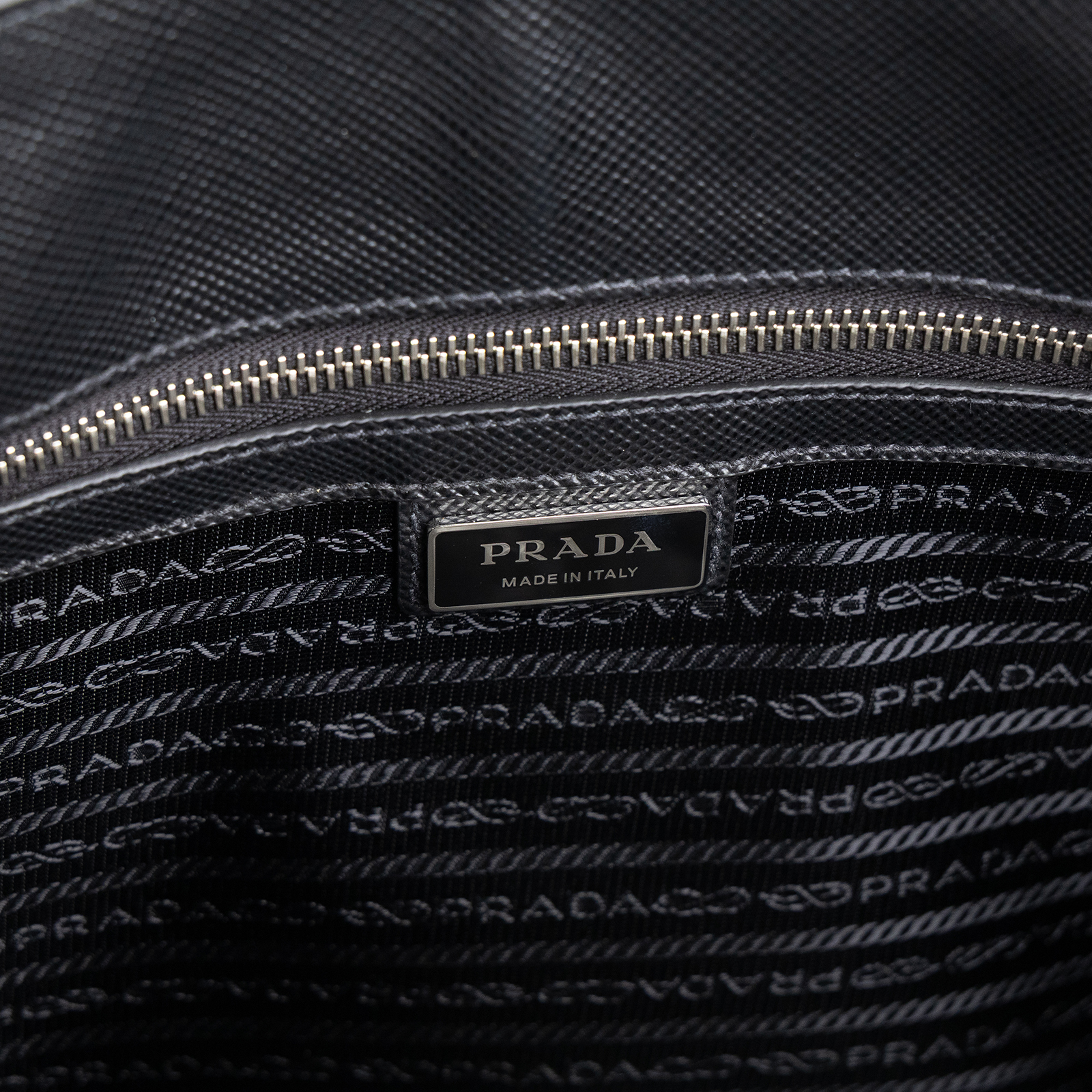 普拉達 PRADA Triangle 手提包 肩背包 斜背包 2VG084_2FAD 黑色SOFFIANO公事包 2WAY 防塵袋/背帶