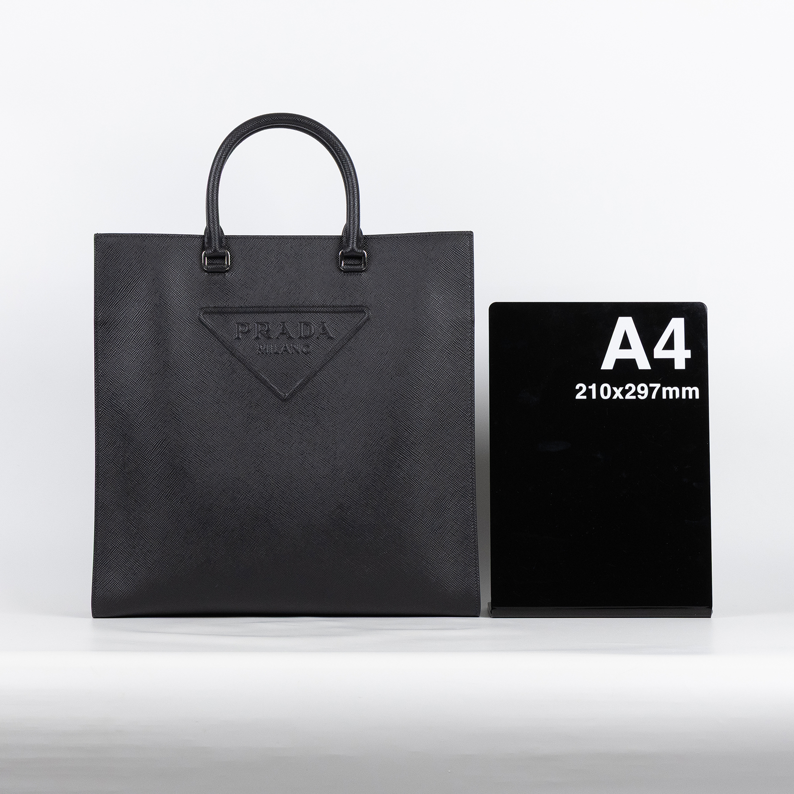 普拉達 PRADA Triangle 手提包 肩背包 斜背包 2VG084_2FAD 黑色SOFFIANO公事包 2WAY 防塵袋/背帶