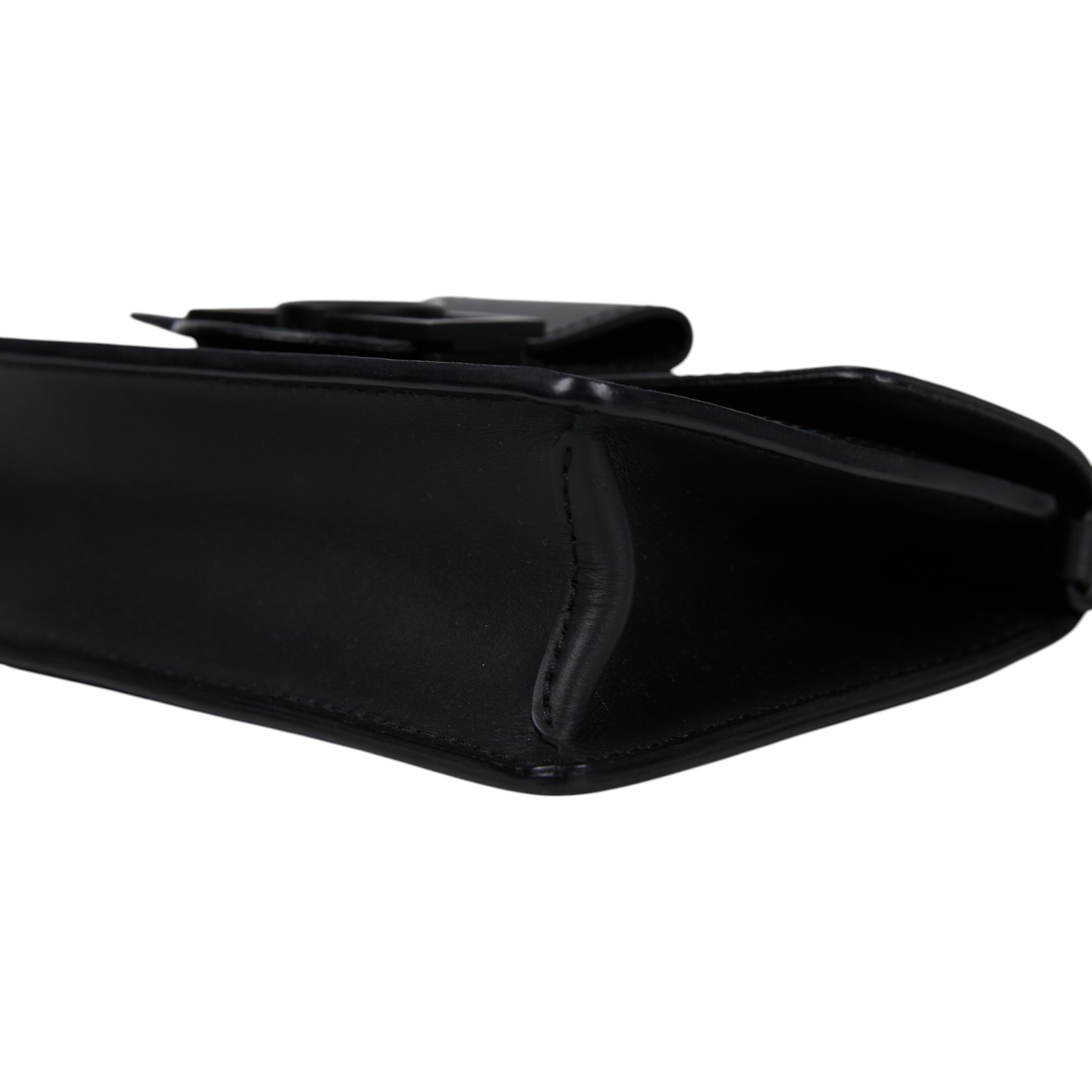 路易威登 LOUIS VUITTON Dauphine 鏈條 錢包 皮夾 M82997 晶片款  原廠盒子/防塵袋/背帶/購買證明