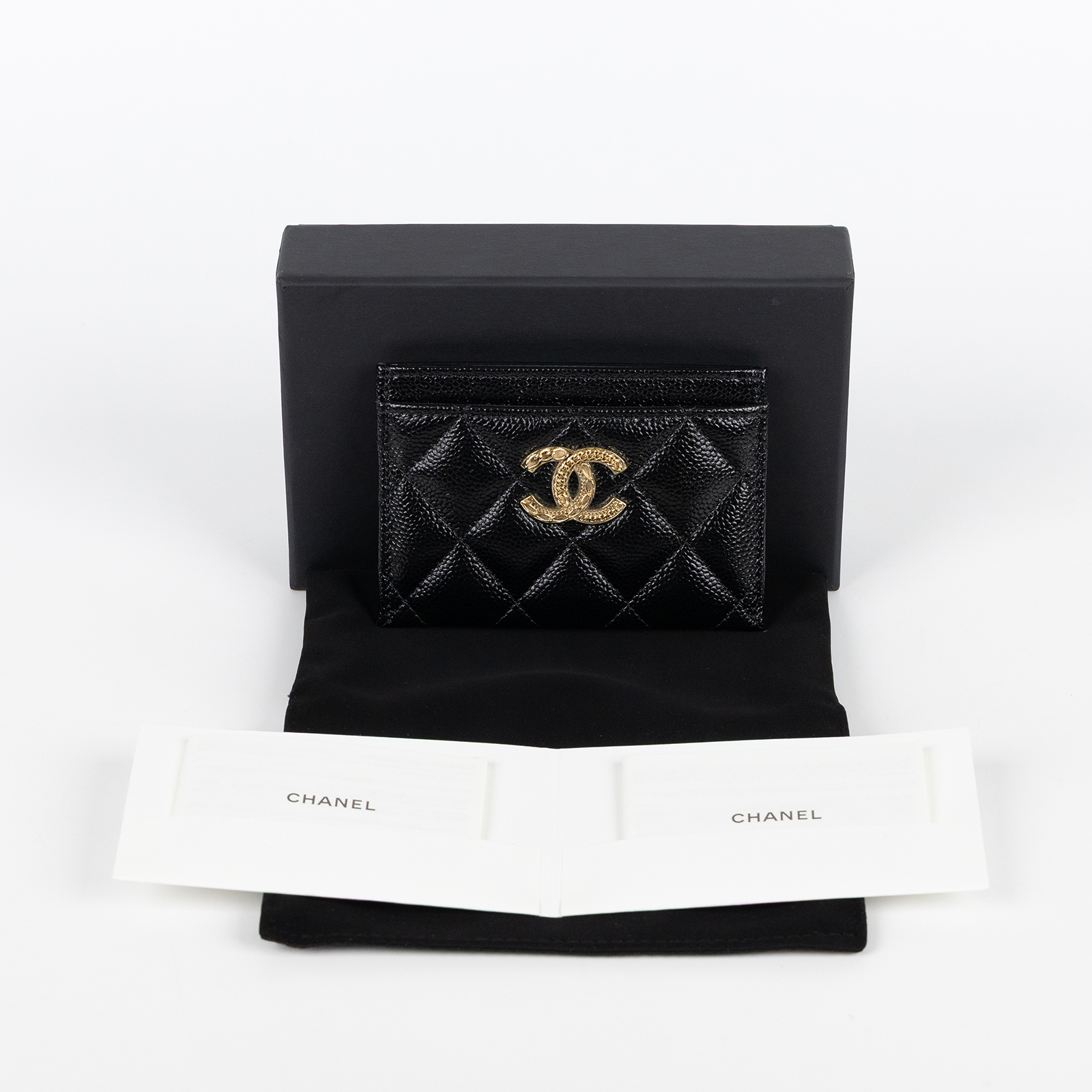 香奈兒 CHANEL CC LOGO 經典卡片夾 AP0213 晶片款 黑金荔枝雕花雙卡夾 原廠盒子/防塵袋