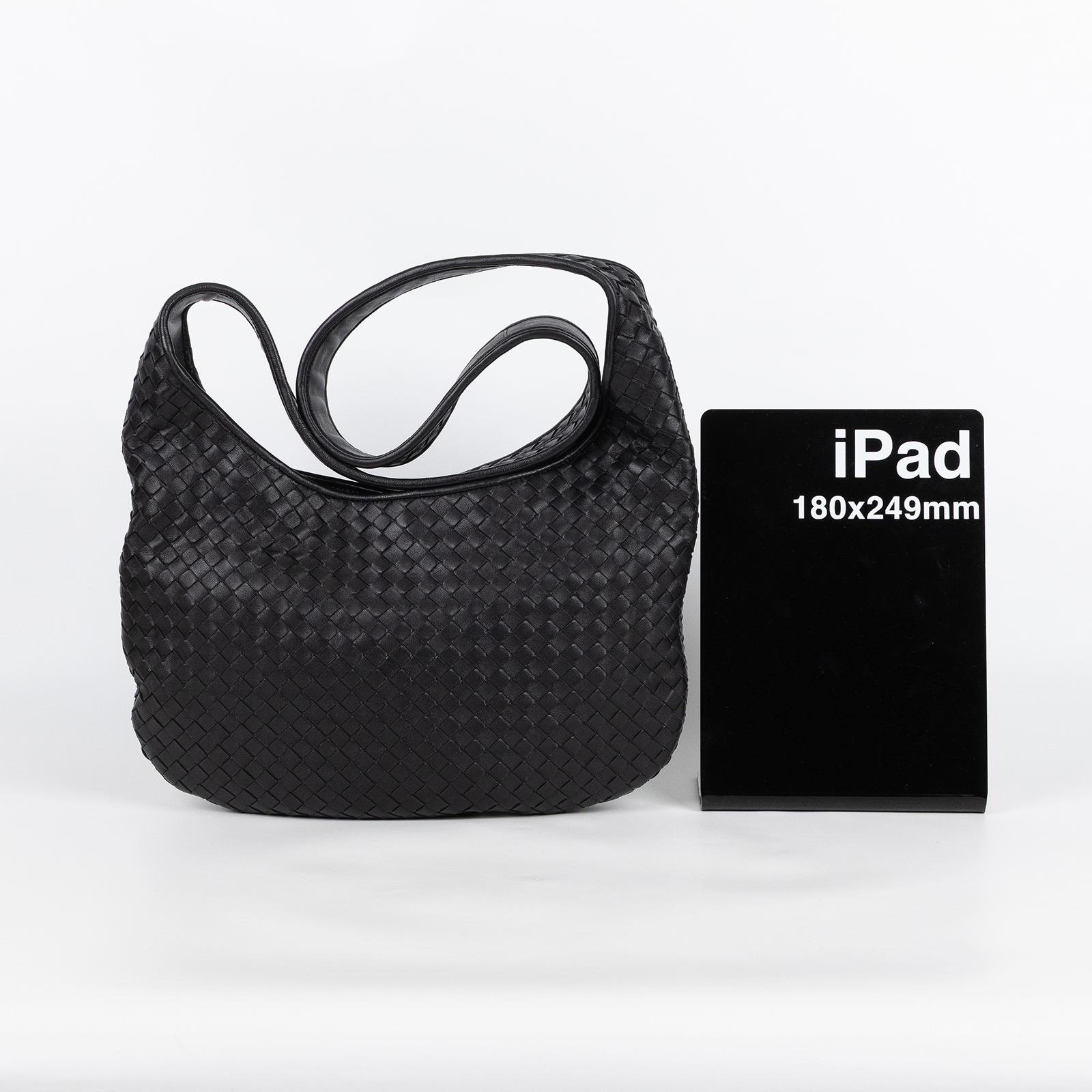 寶緹嘉 BOTTEGA VENETA Veneto Bag 斜背包 826877V5KD0 黑編織Veneto肩背包 防塵袋/購買證明