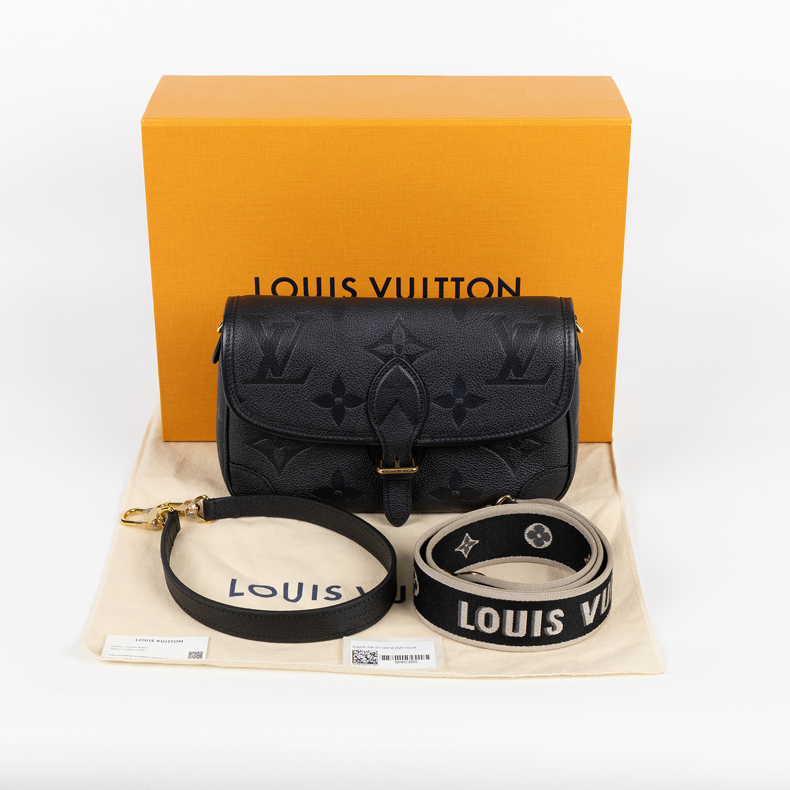路易威登 LOUIS VUITTON Diane 腋下包法棍 單肩背包 黑色 M46386 晶片款 黑壓紋Diane金釦側背包 原廠盒子/防塵袋/背帶2