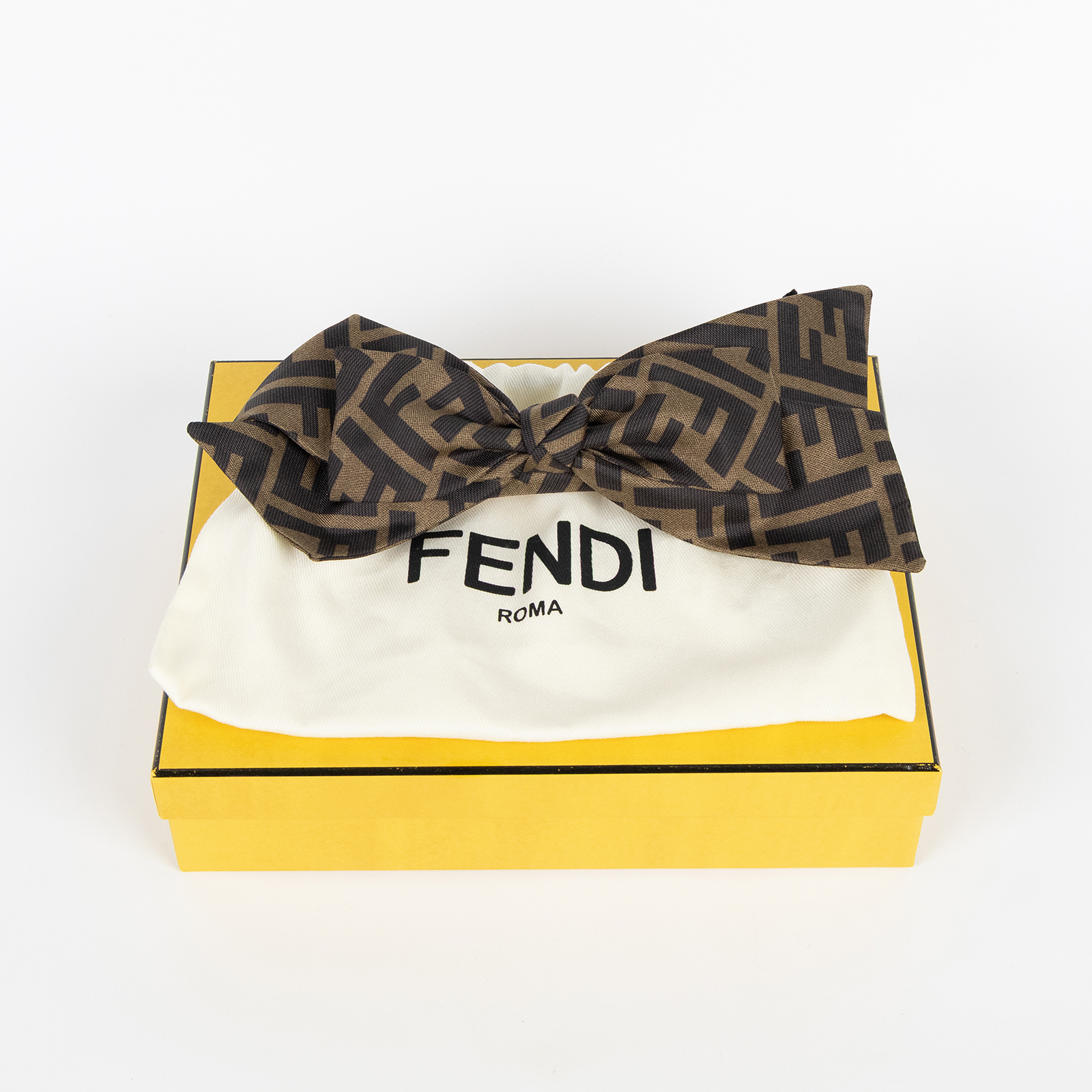 芬迪 FENDI FF Zucca 蝴蝶結髮夾  原花蝴蝶結髮夾 原廠盒子/防塵袋