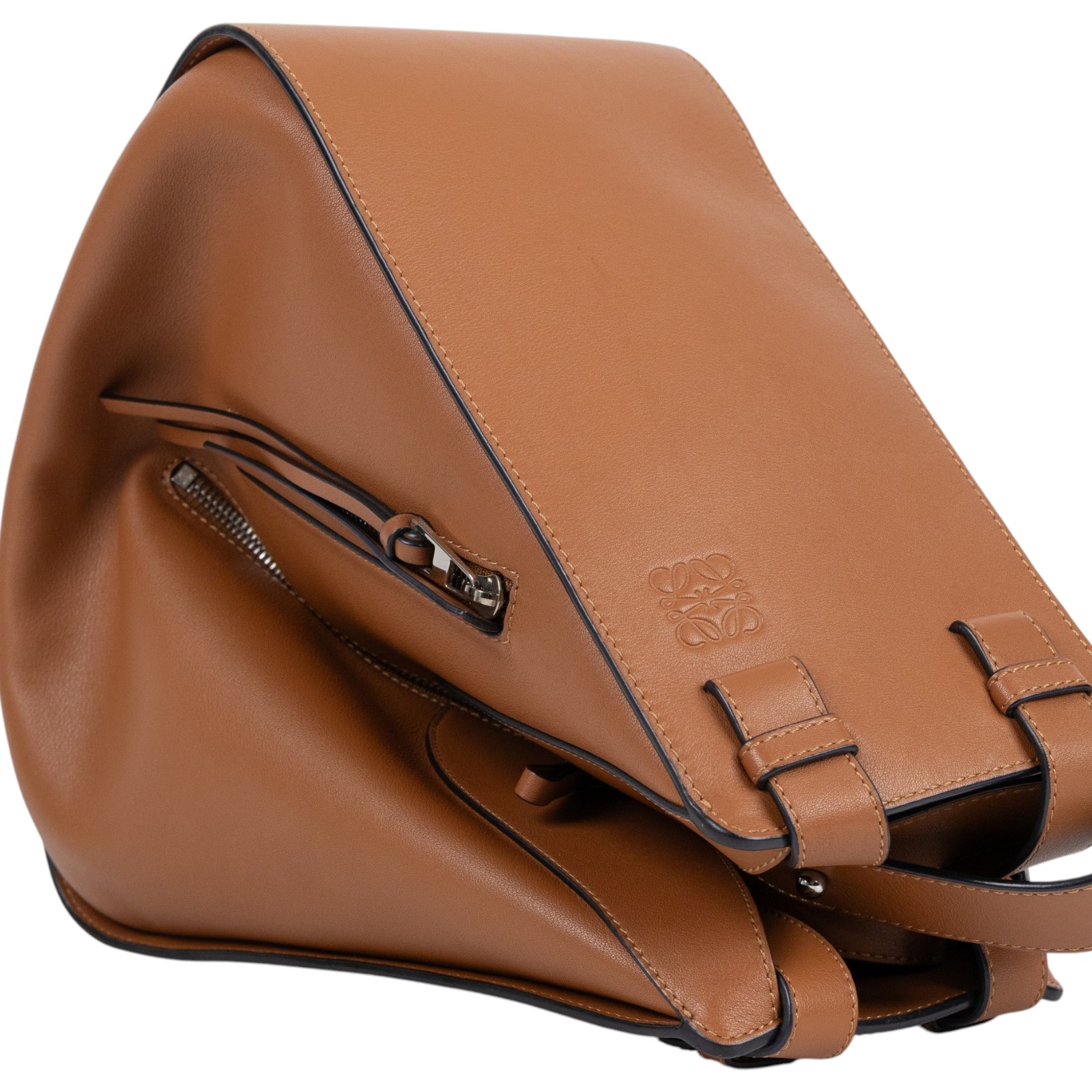 羅意威 LOEWE Hammock 手提包 中型 經典小牛皮  387.30.T38 金棕Hammock Medium 防塵袋