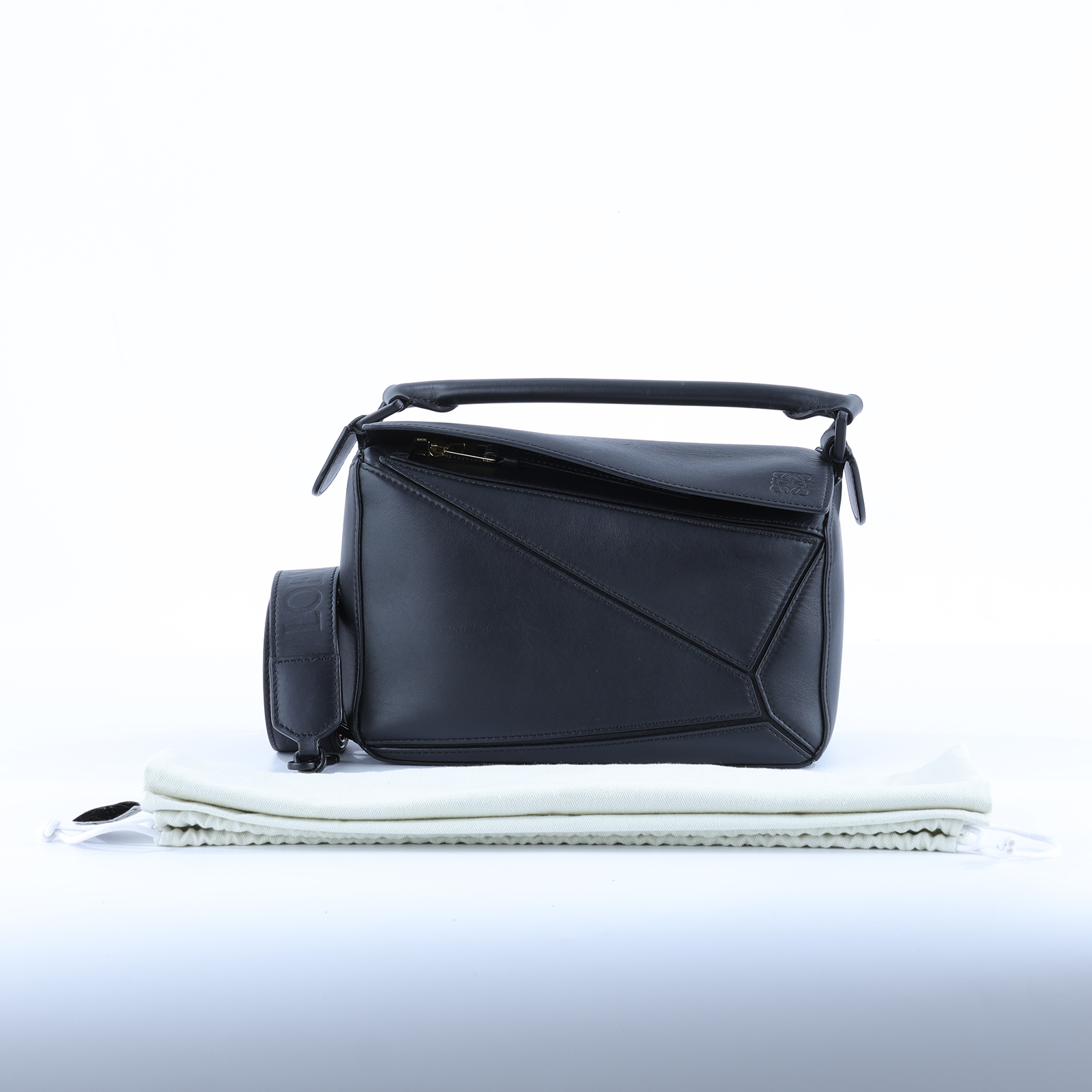 羅意威 LOEWE Small Puzzle bag 斜背包 A510S21X88 全黑PUZZLE 小號 背帶/防塵袋