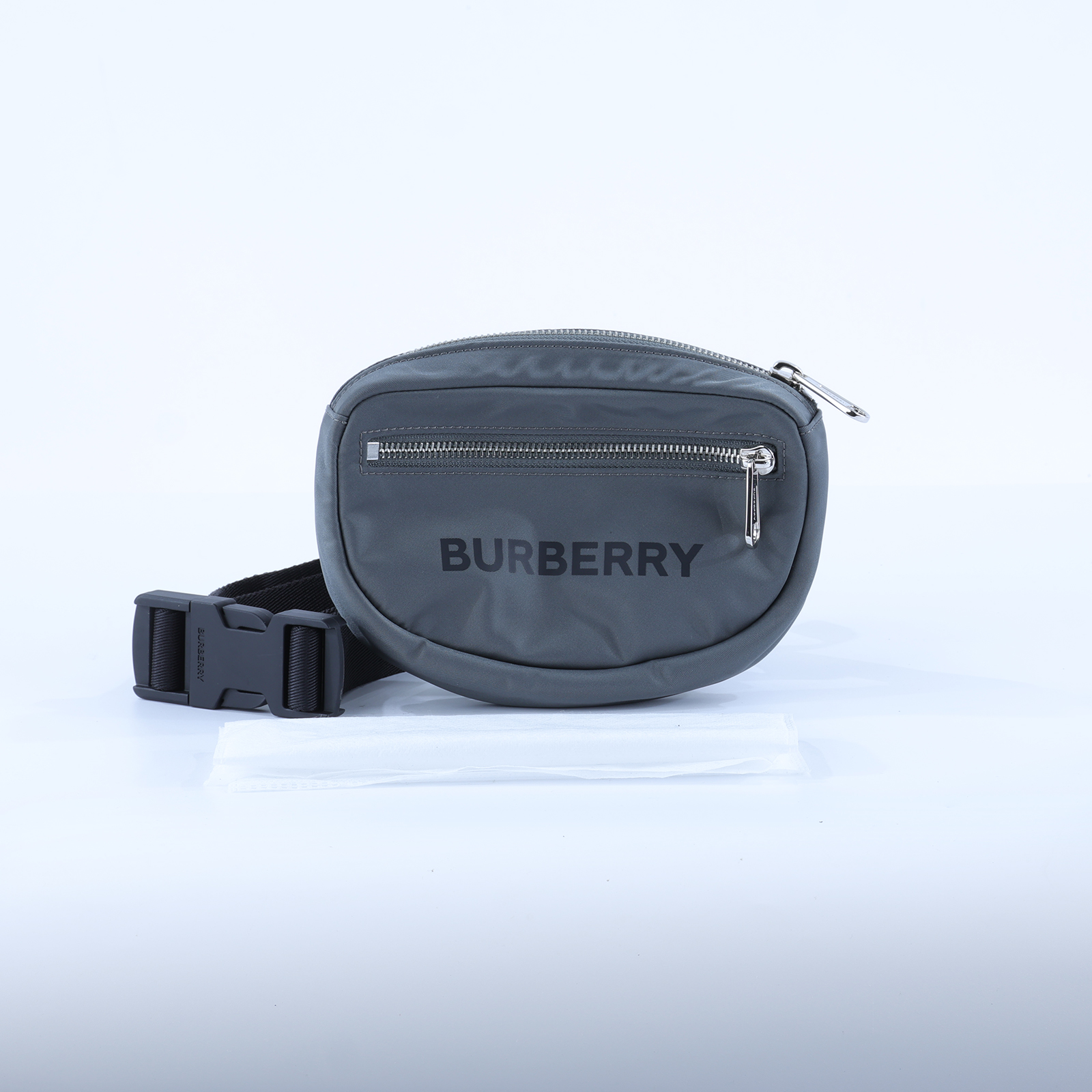 博柏利 BURBERRY 腰包 胸包 斜跨包 8052888 灰綠尼龍腰包 無附屬品