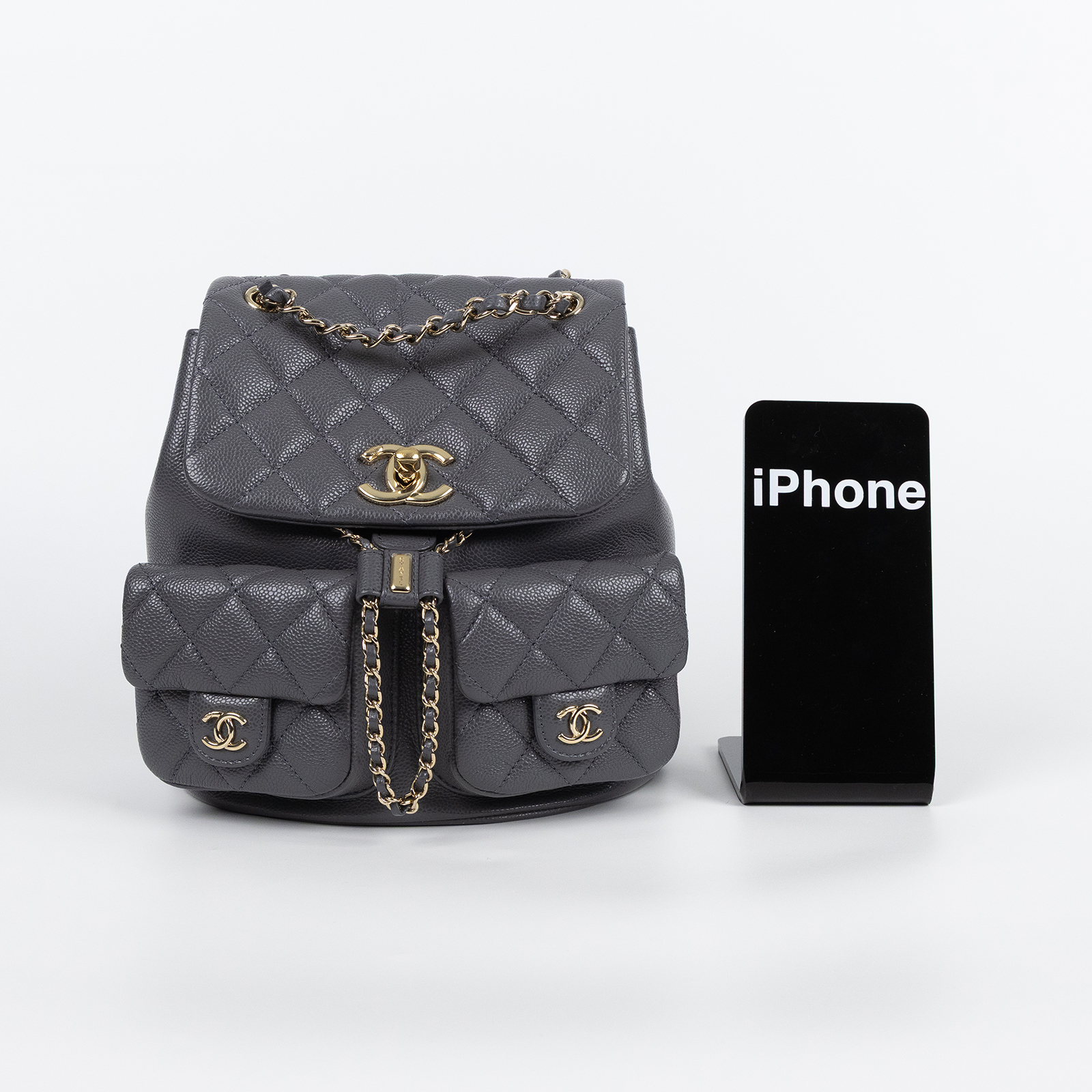 香奈兒 CHANEL Duma 經典 CC Logo 菱格紋 雙肩 後背包 AS3860 晶片款 灰荔枝DUMA 中號 防塵袋