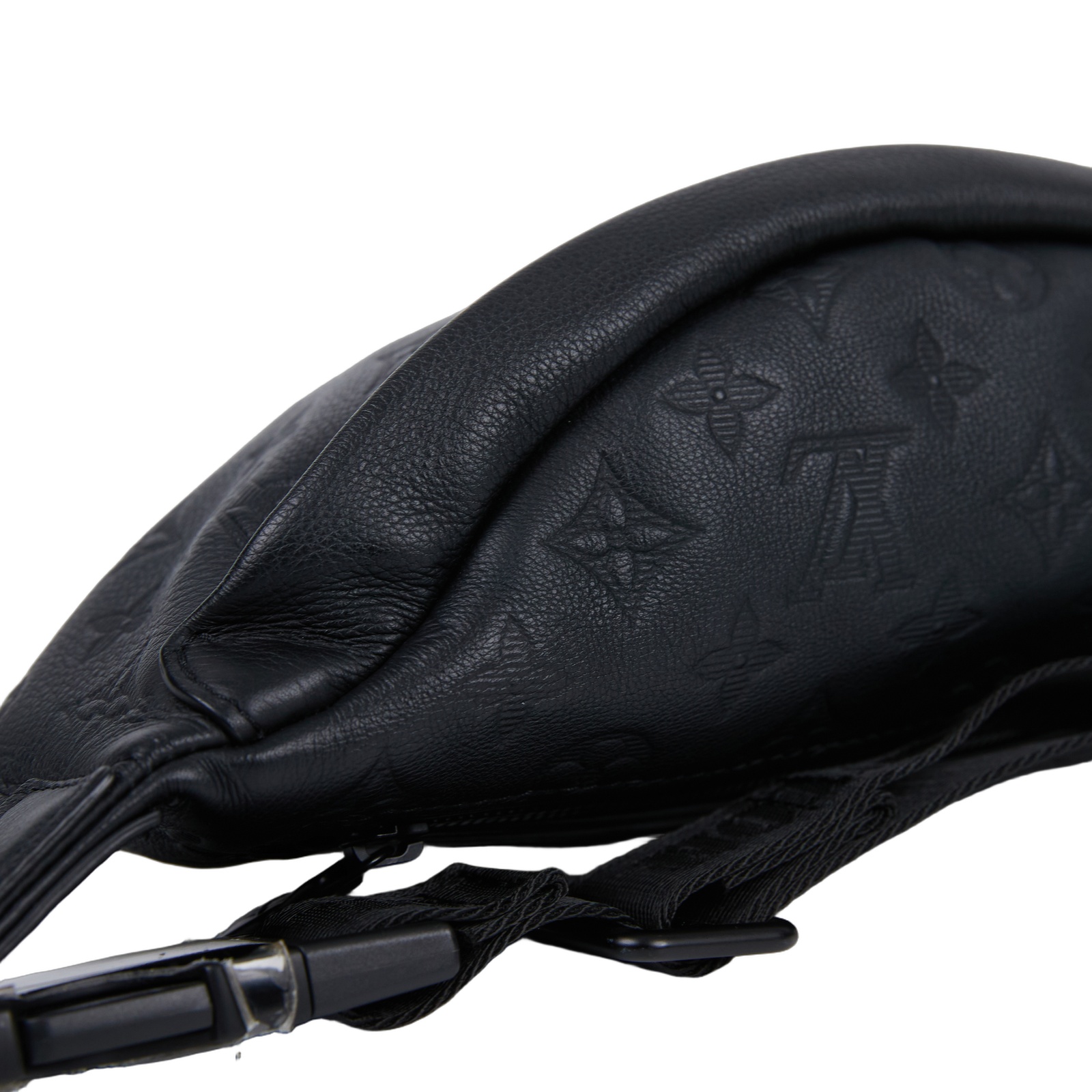 路易威登 LOUIS VUITTON Discovery PM 腰包 小牛皮 黑色 M46036 晶片款 黑原花壓紋DISCOVERY腰包 原廠盒子/防塵袋