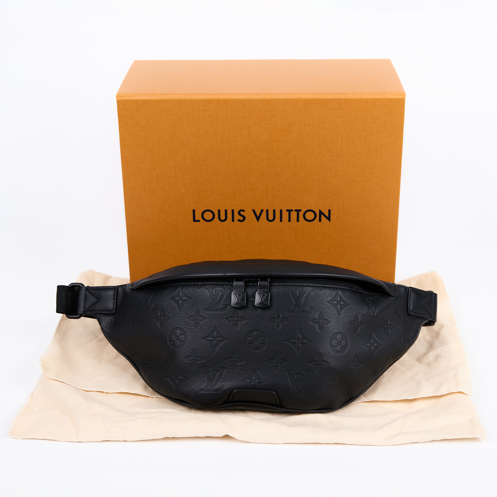 路易威登 LOUIS VUITTON Discovery PM 腰包 小牛皮 黑色 M46036 晶片款 黑原花壓紋DISCOVERY腰包 原廠盒子/防塵袋