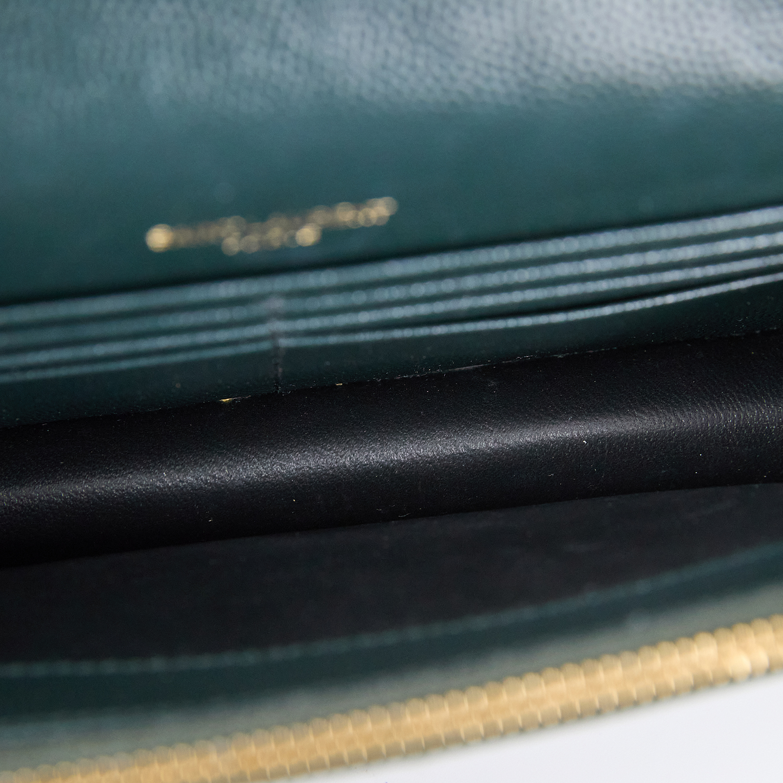 聖羅蘭 YSL SAINT LAURENT 山形紋 鏈袋 信封包 金扣 393953BOW01 綠金魚子醬WOC 原廠盒子/防塵袋/背帶