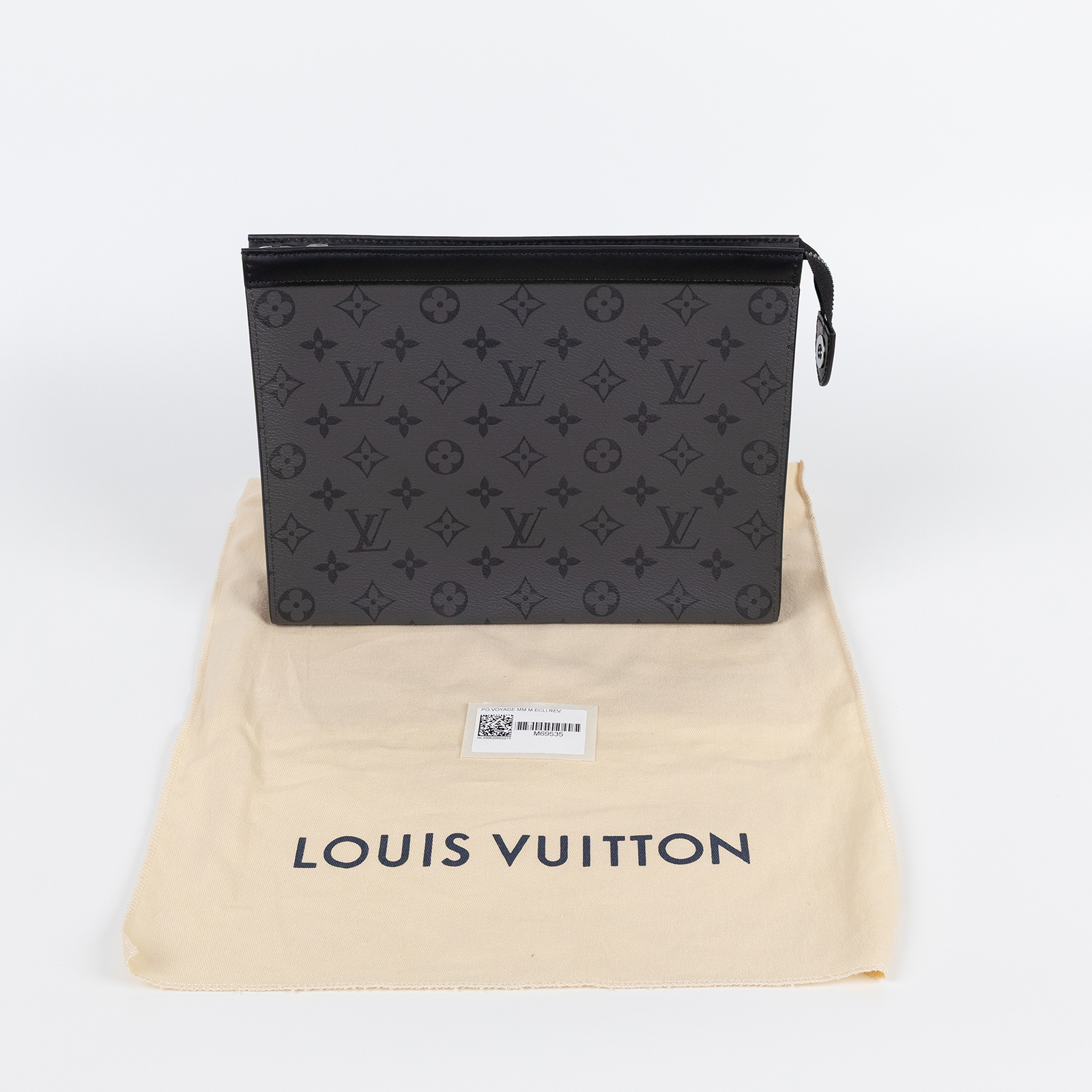 路易威登 LOUIS VUITTON Pochette Voyage MM 手拿包 Eclipse M69535 晶片款 黑原花手拿包 防塵袋
