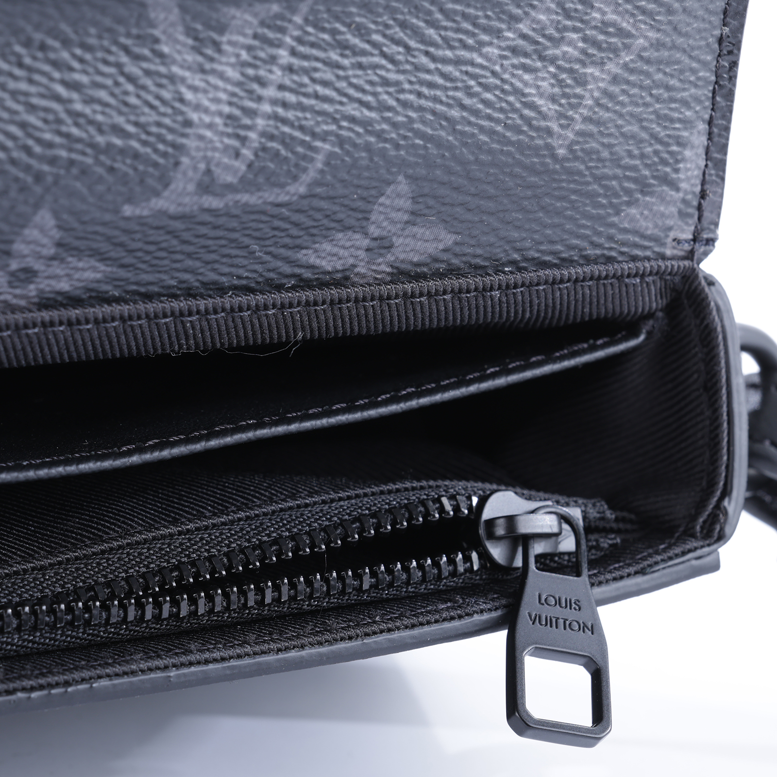 路易威登 LOUIS VUITTON 錢包 長夾 手拿包 M80589 晶片款 黑EPI手拿包 原廠盒子/防塵袋(晶片消磁)