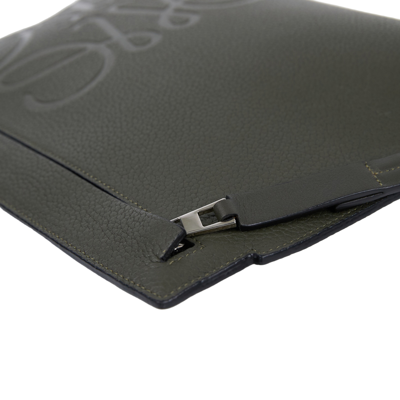 羅意威 LOEWE Anagram T Pouch 手拿包 C500W05X01 軍綠手拿包 防塵袋