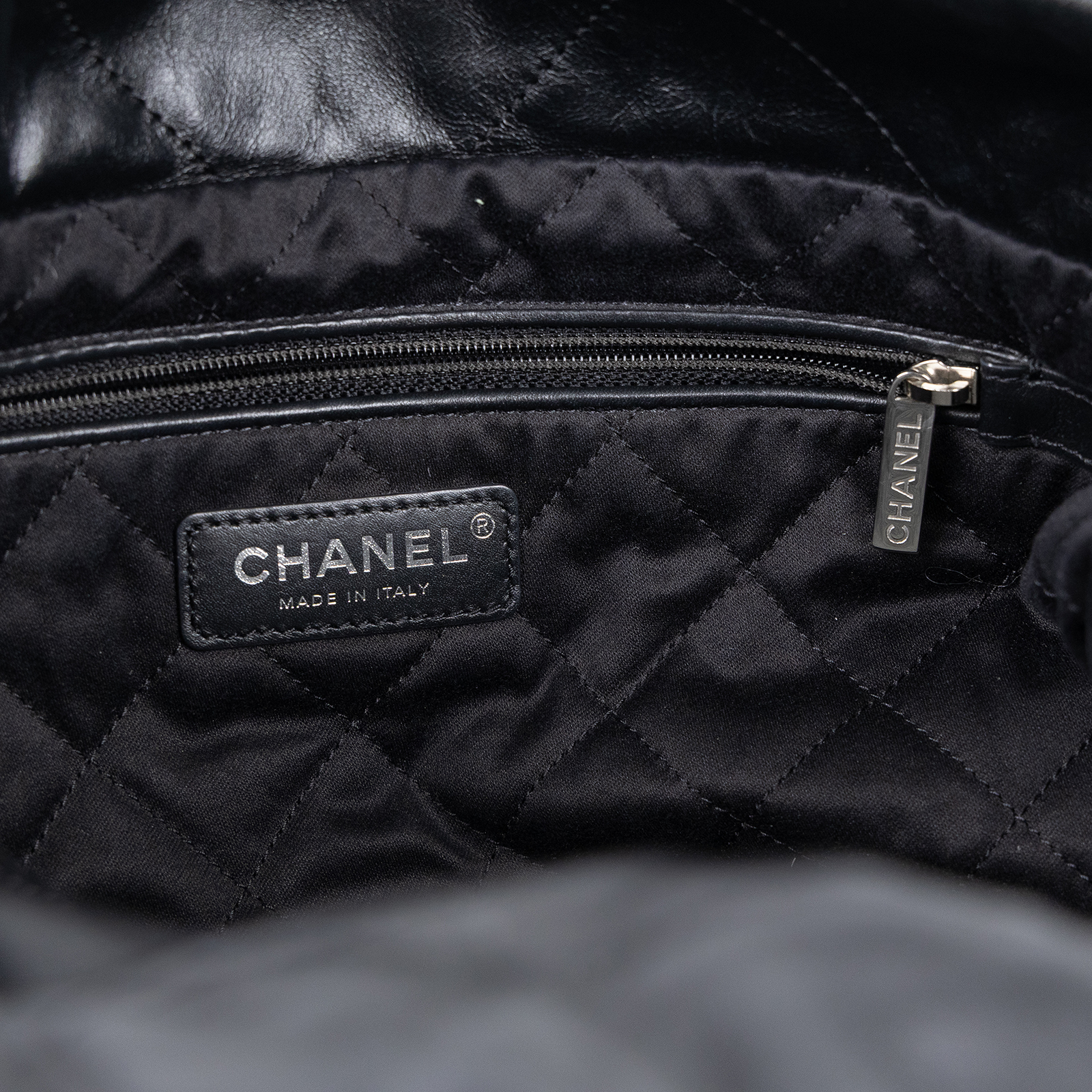 香奈兒 CHANEL 22 小型 流浪包 肩背包 AS3260 晶片款 SO BLACK 22包 小號 內袋