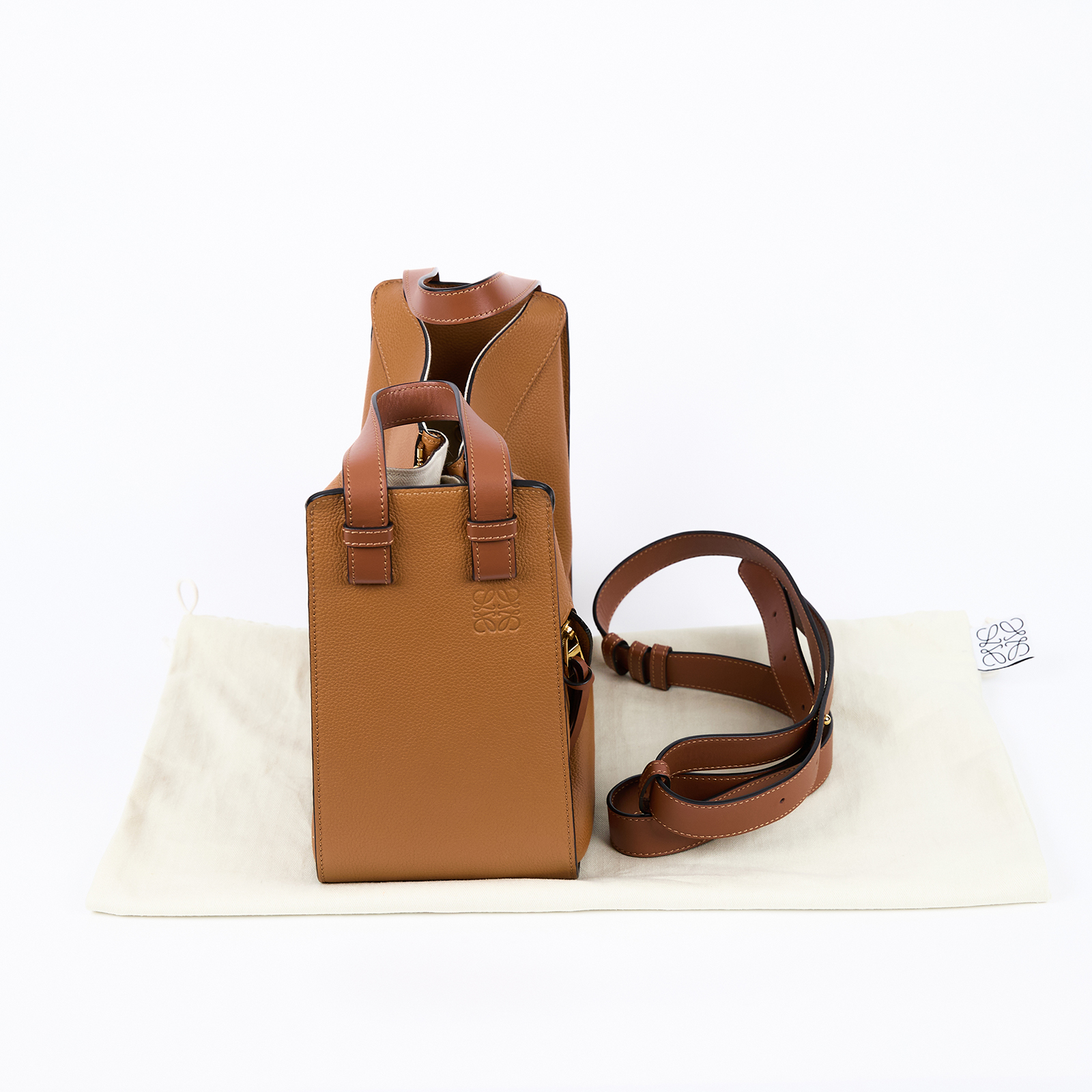 羅意威 LOEWE Hammock 手提包 中型 經典小牛皮   焦糖HAMMOCK Medium 防塵袋/背帶
