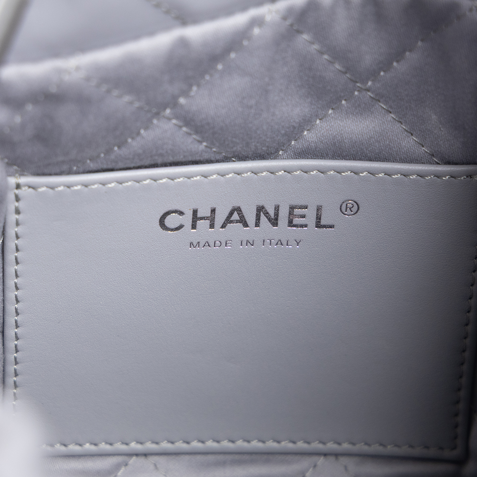 香奈兒 CHANEL 22 迷你 束口包 AS3980 B08872 晶片款 灰藍銀22包MINI 原廠盒子/防塵袋/購買證明影本